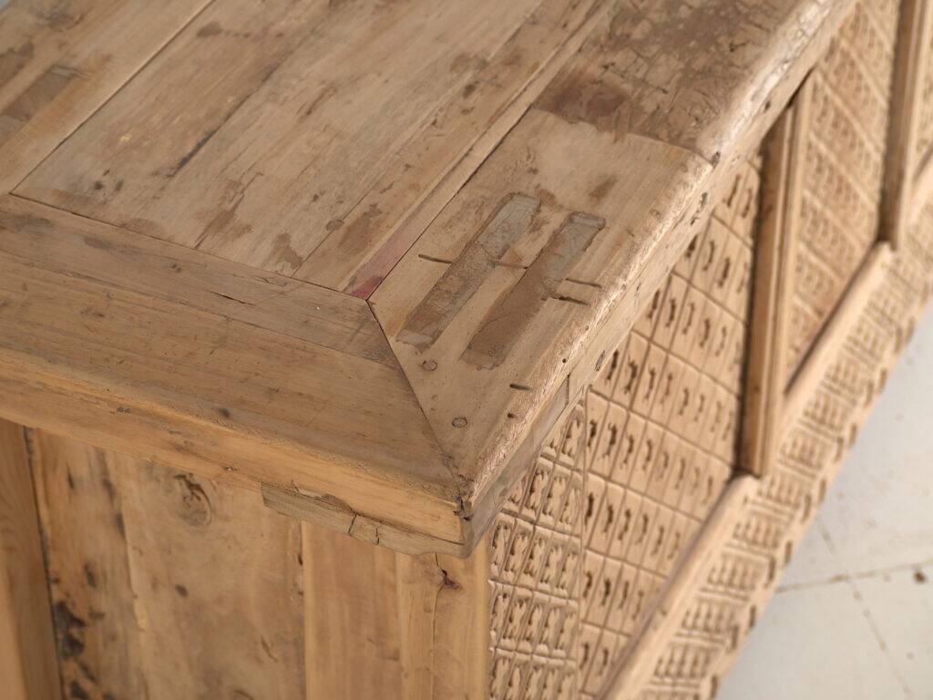 Old carved pine wood buffet – Gansu, around 1900