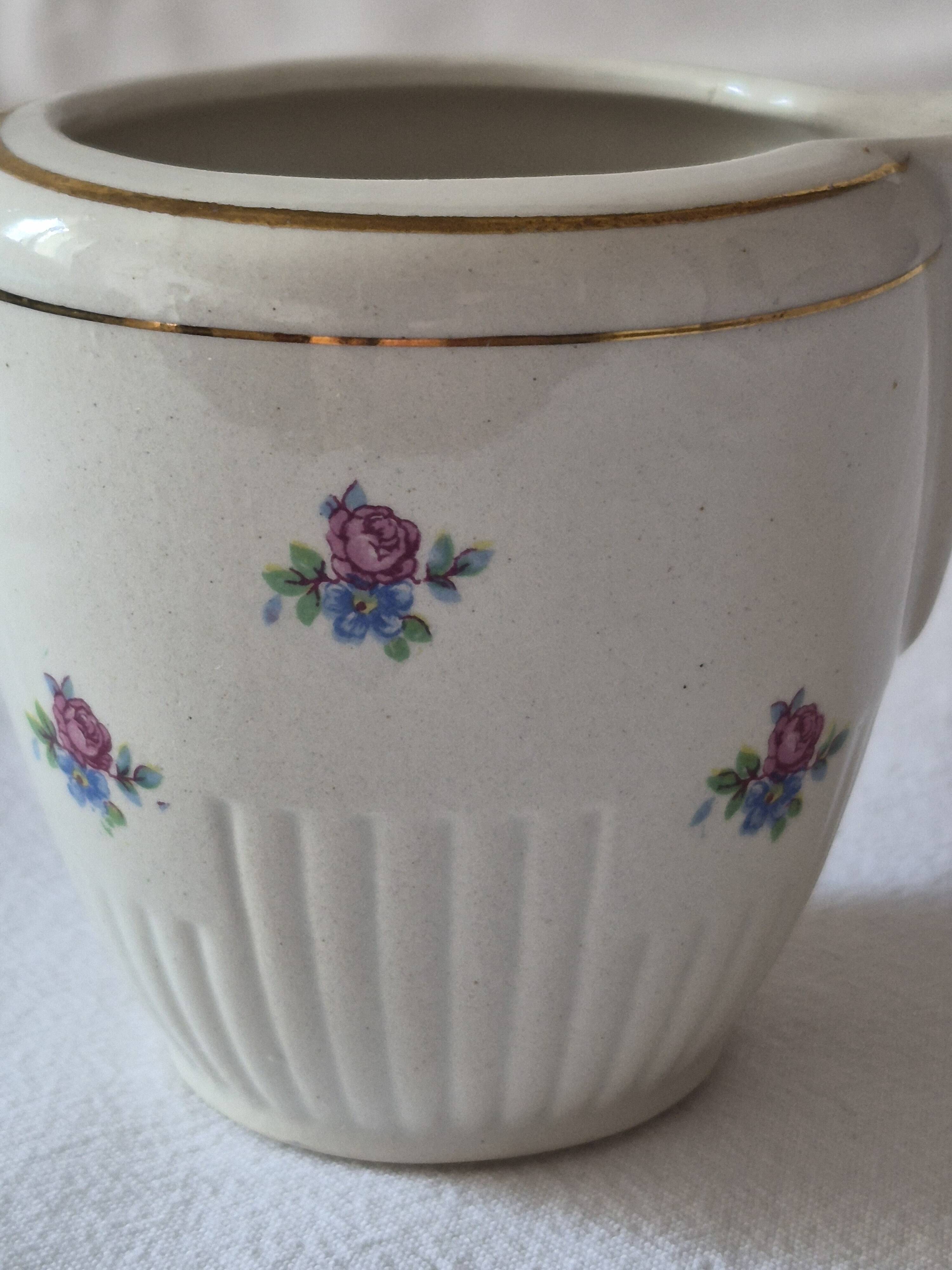 Cream jug half-porcelain Lunéville Keller and Guerin A586