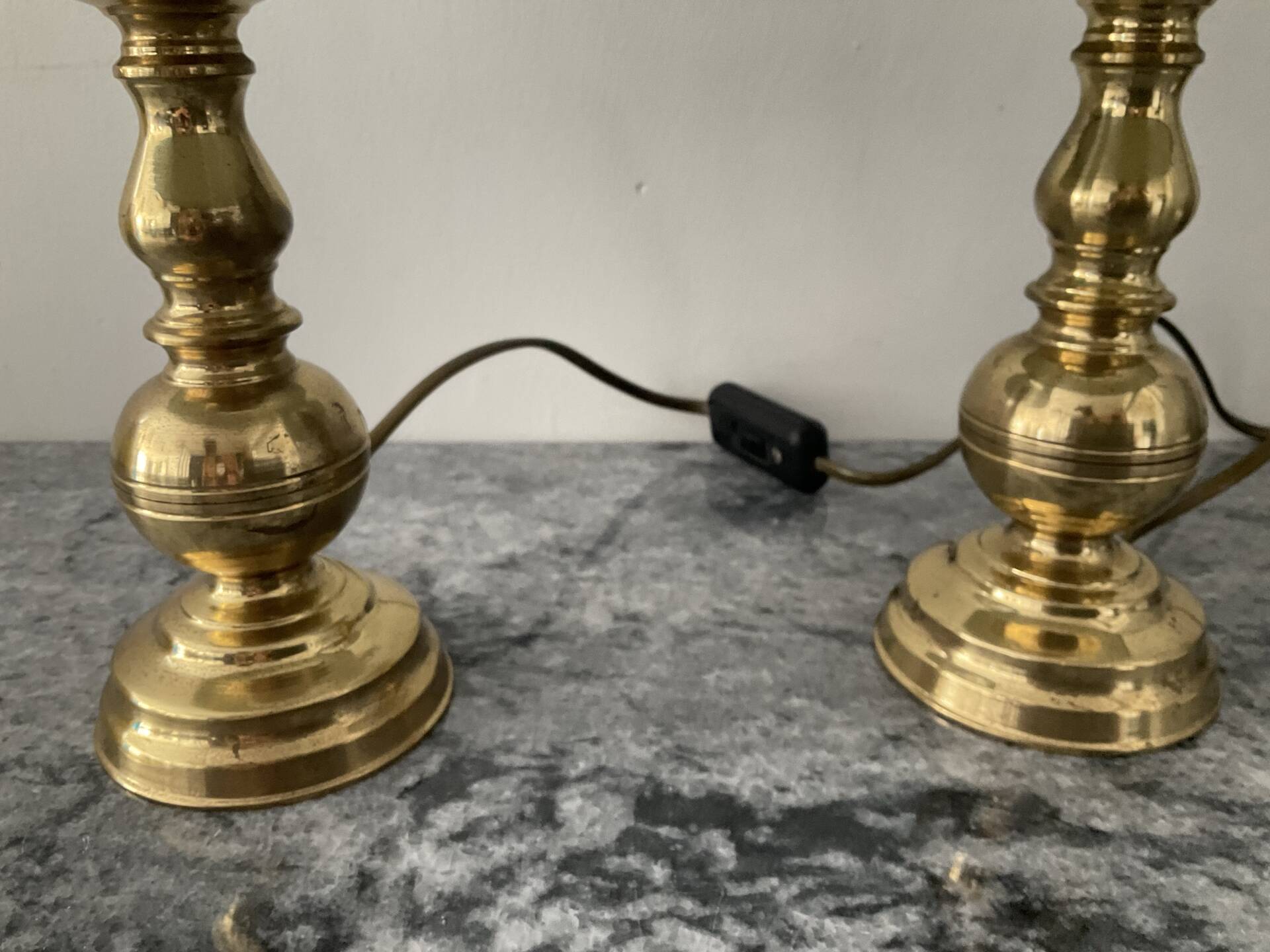 Pair of vintage brass lamps from the 70s.