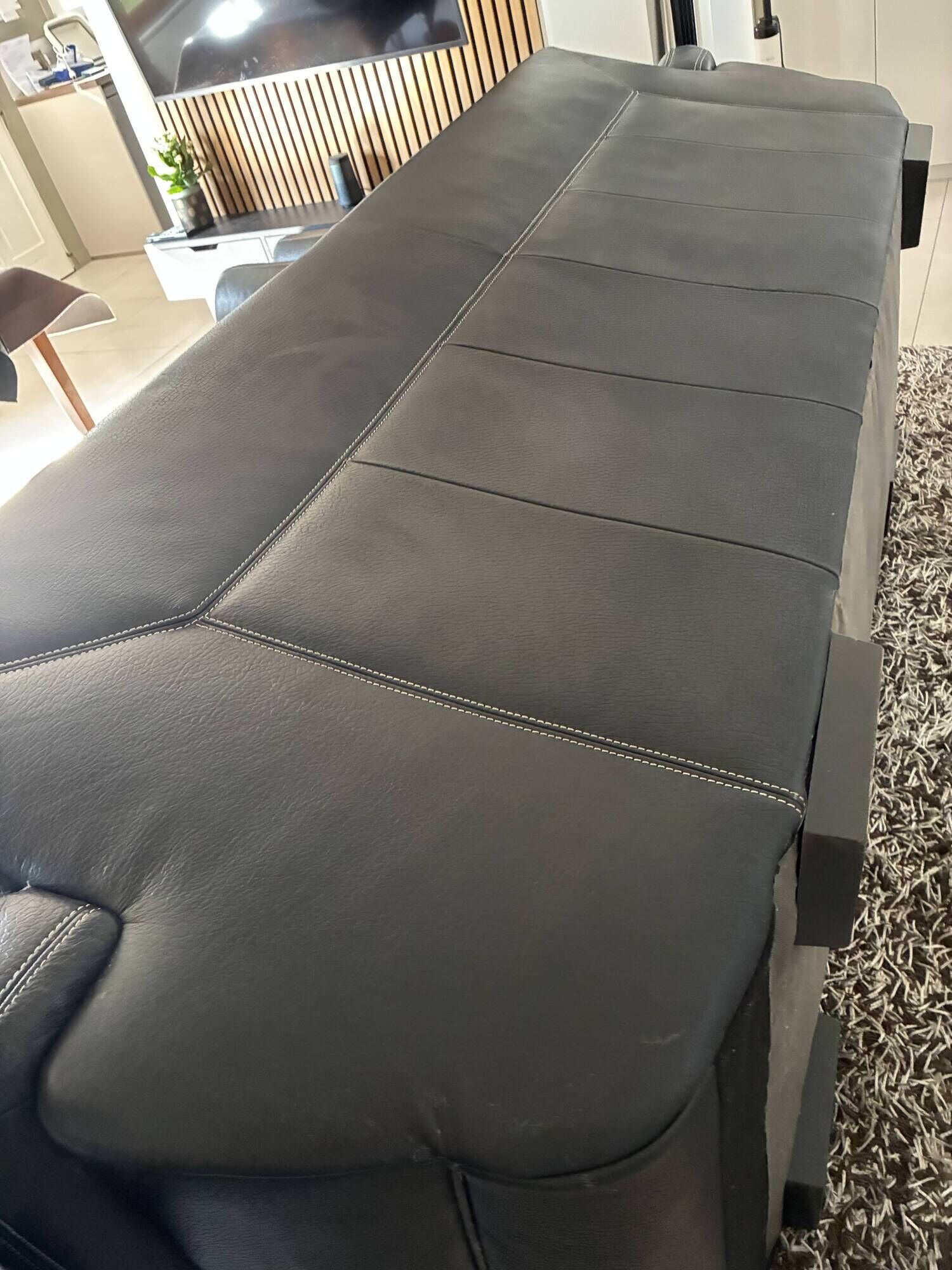 3-seater leather sofa