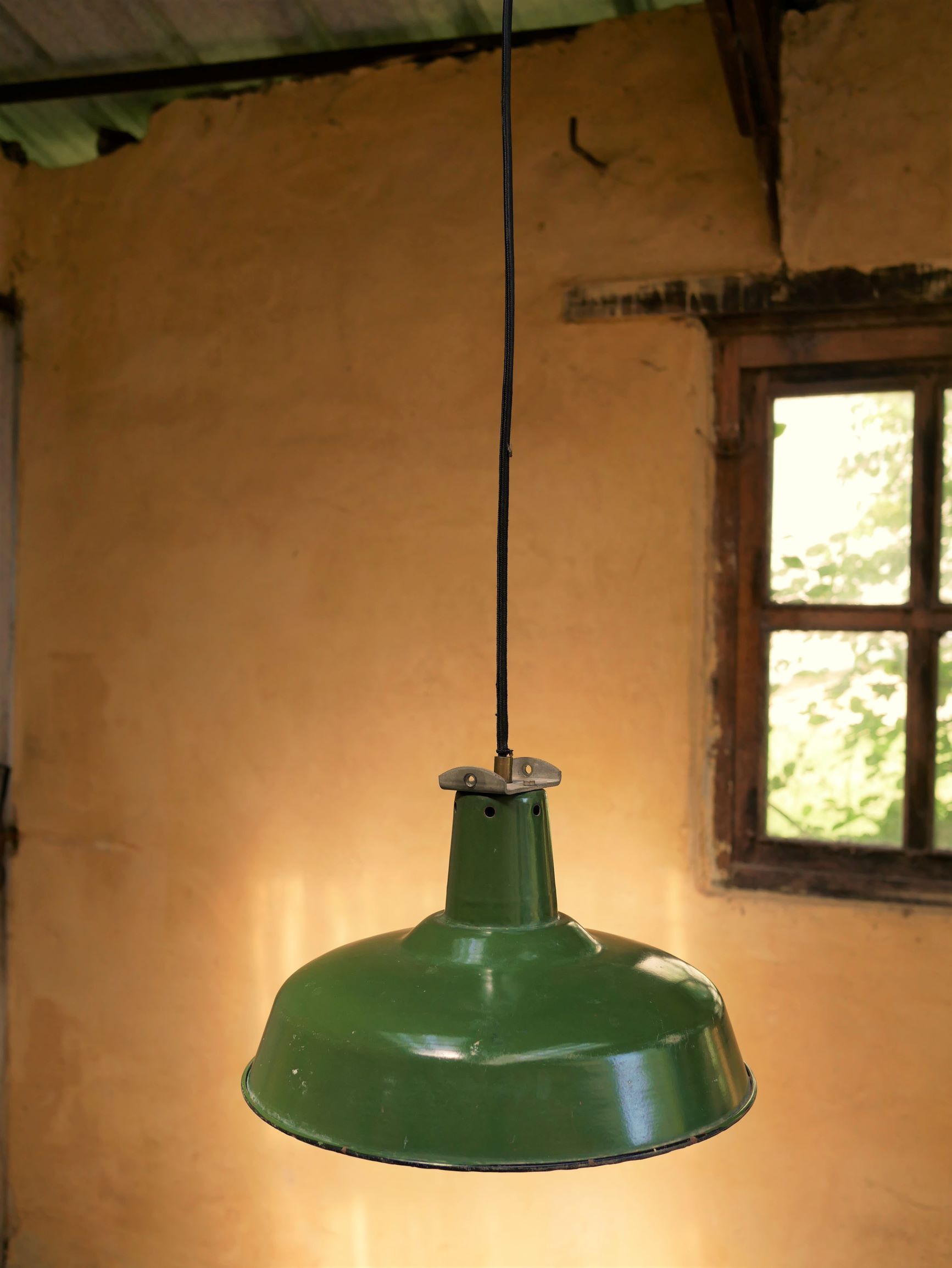 Industrial "bowl" hanging