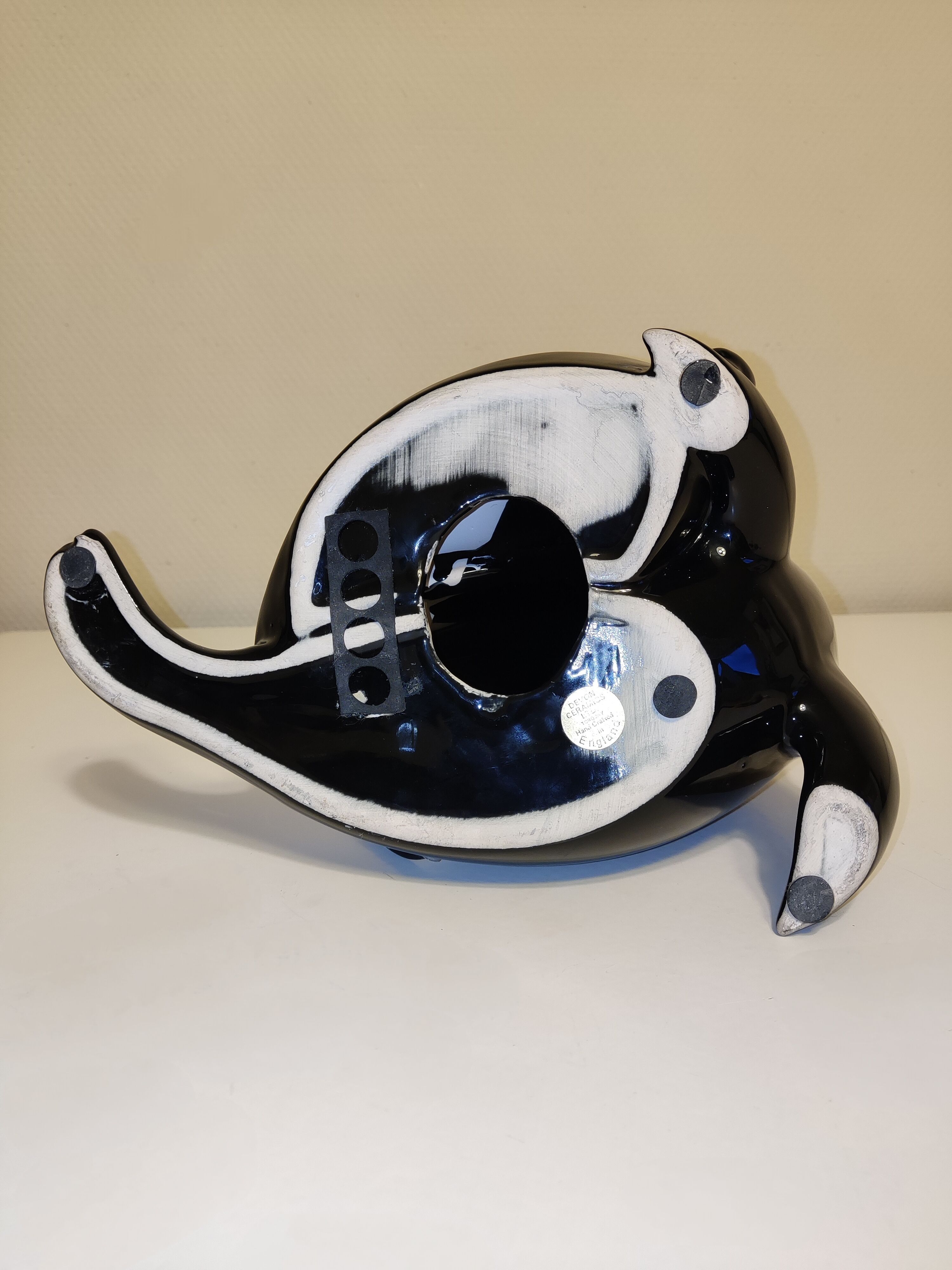 Sea lion lamp with its small ceramic