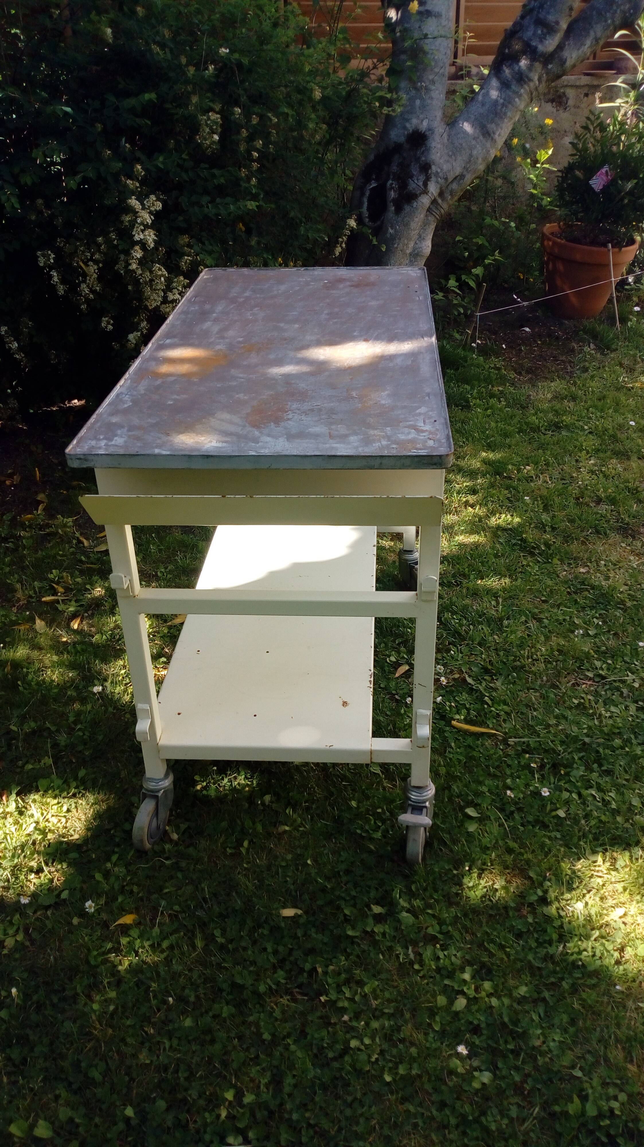 Metal table of rolling workshop