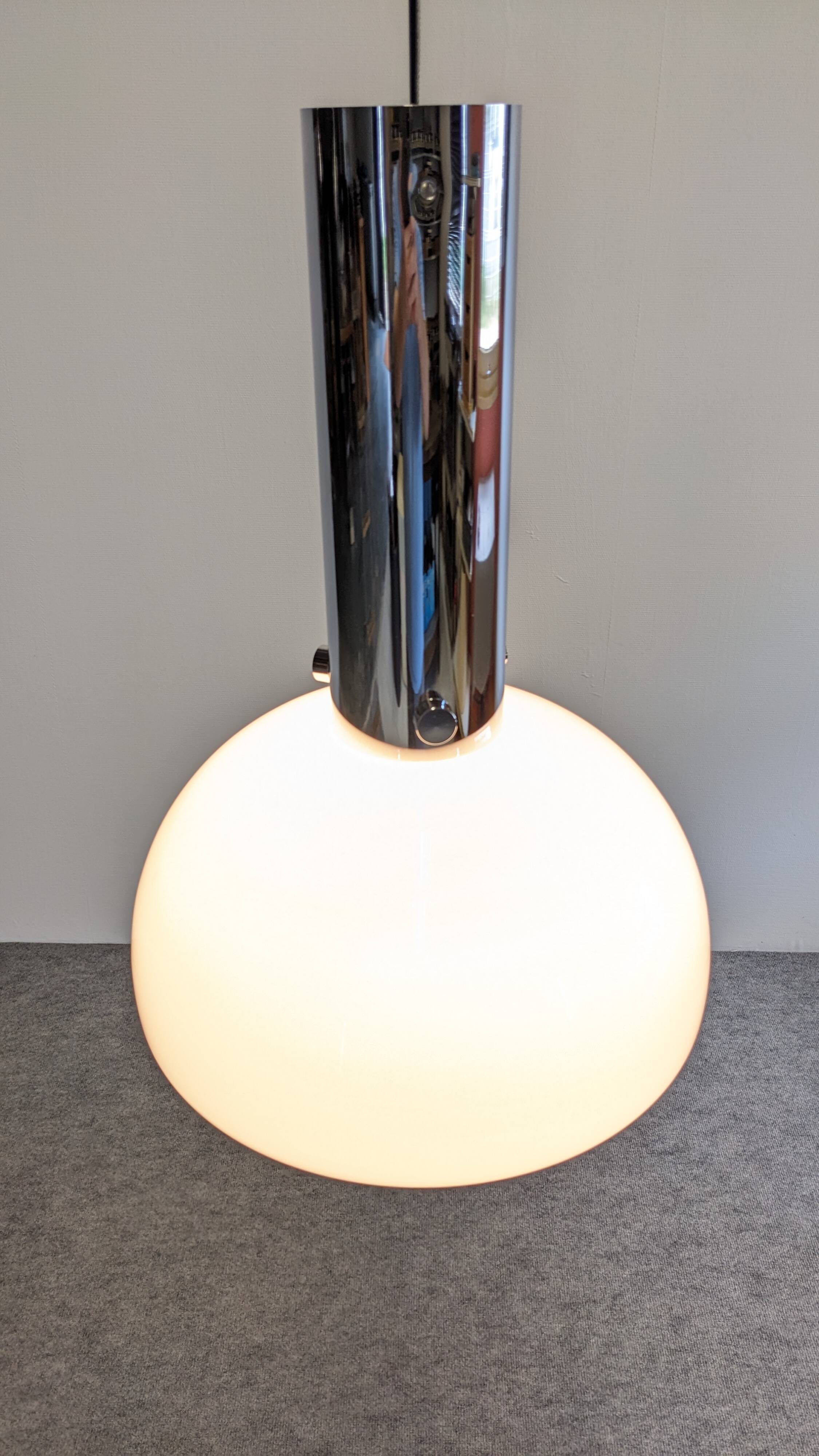 Suspension Space age d'Herbert Proft éditée par Limburg vers 1970