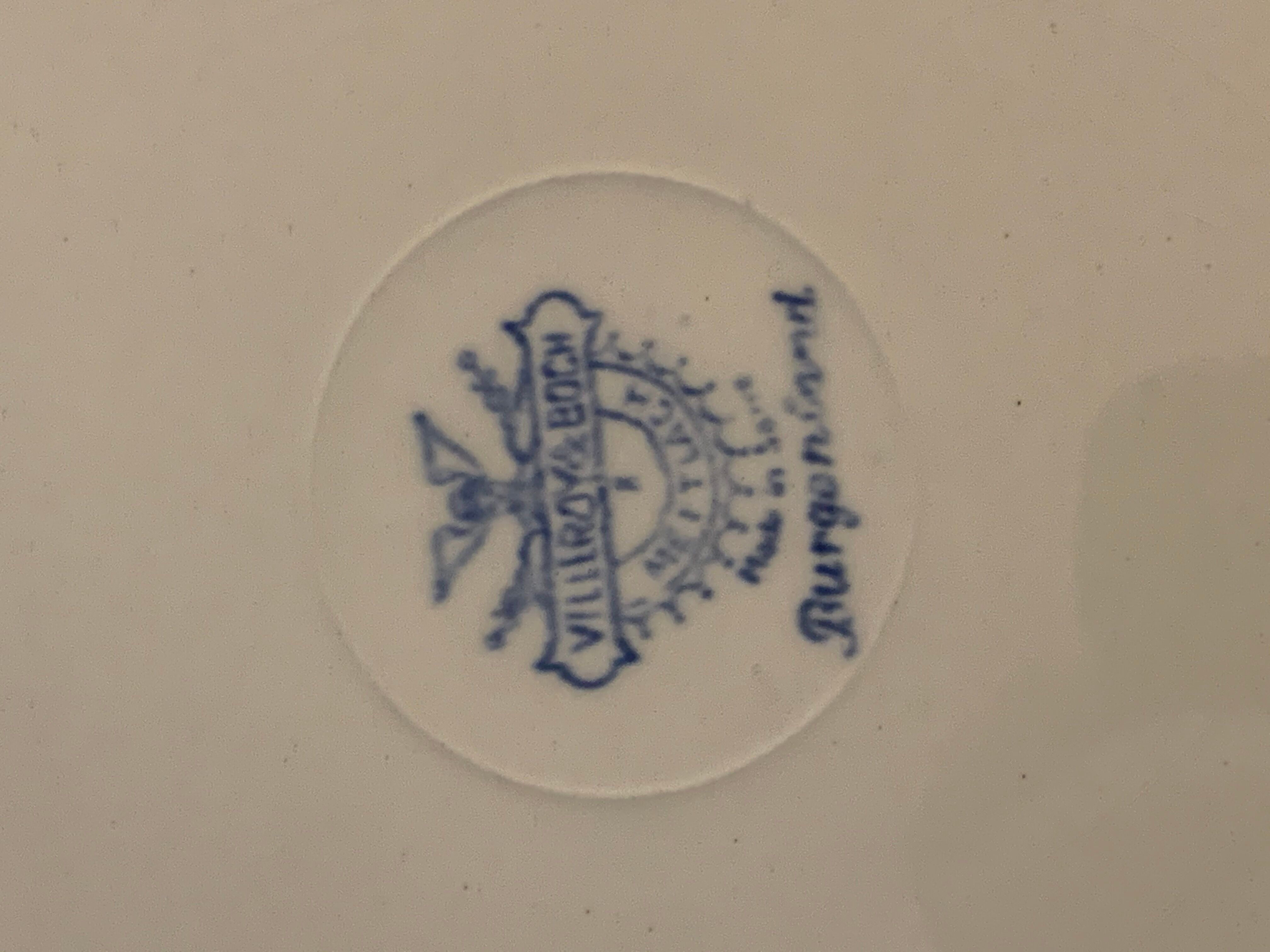 Service or dessert dish Villeroy and Boch model Burgenland