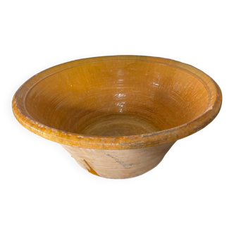 Yellow glazed terracotta gresale