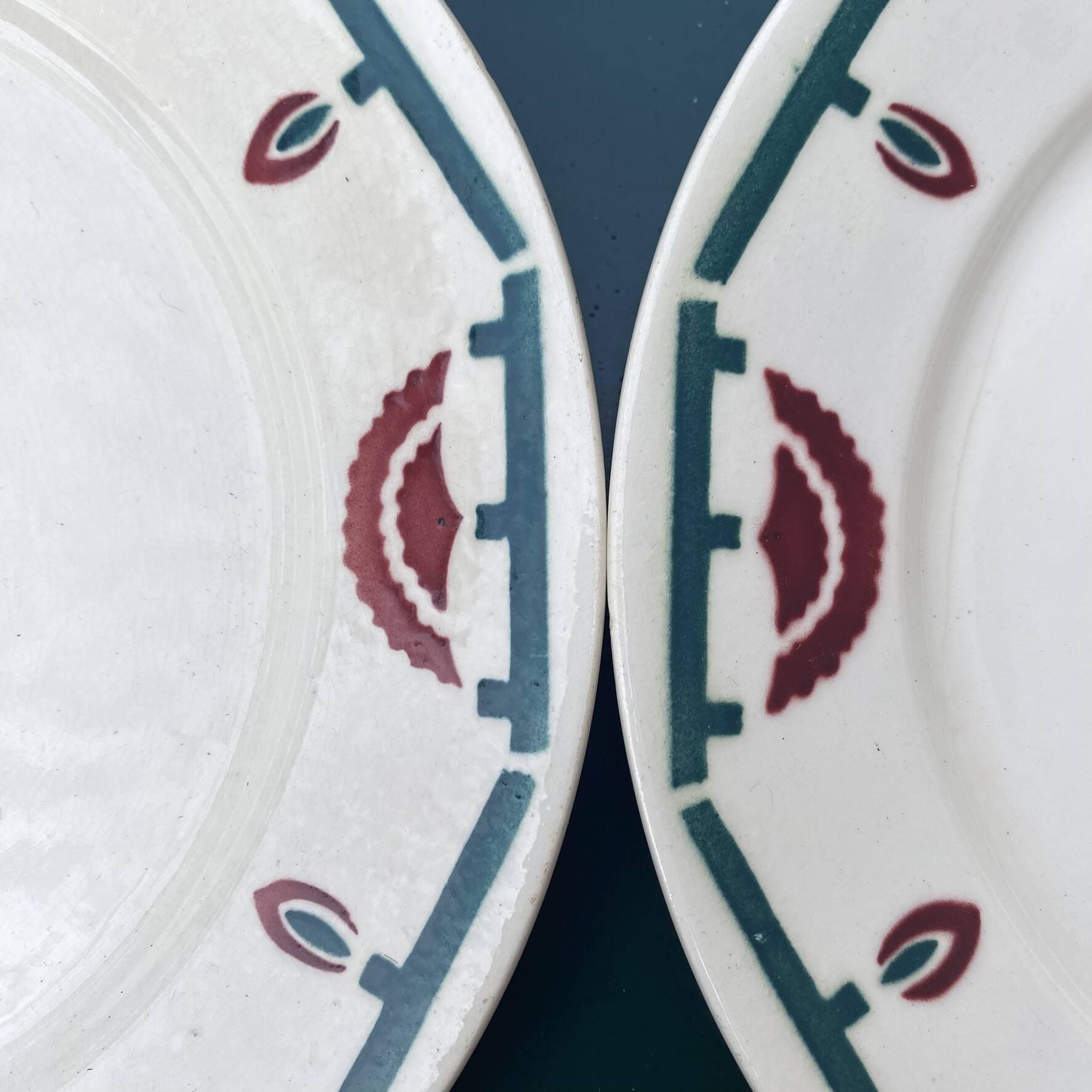 assiettes plates art déco badonviller El d'jem