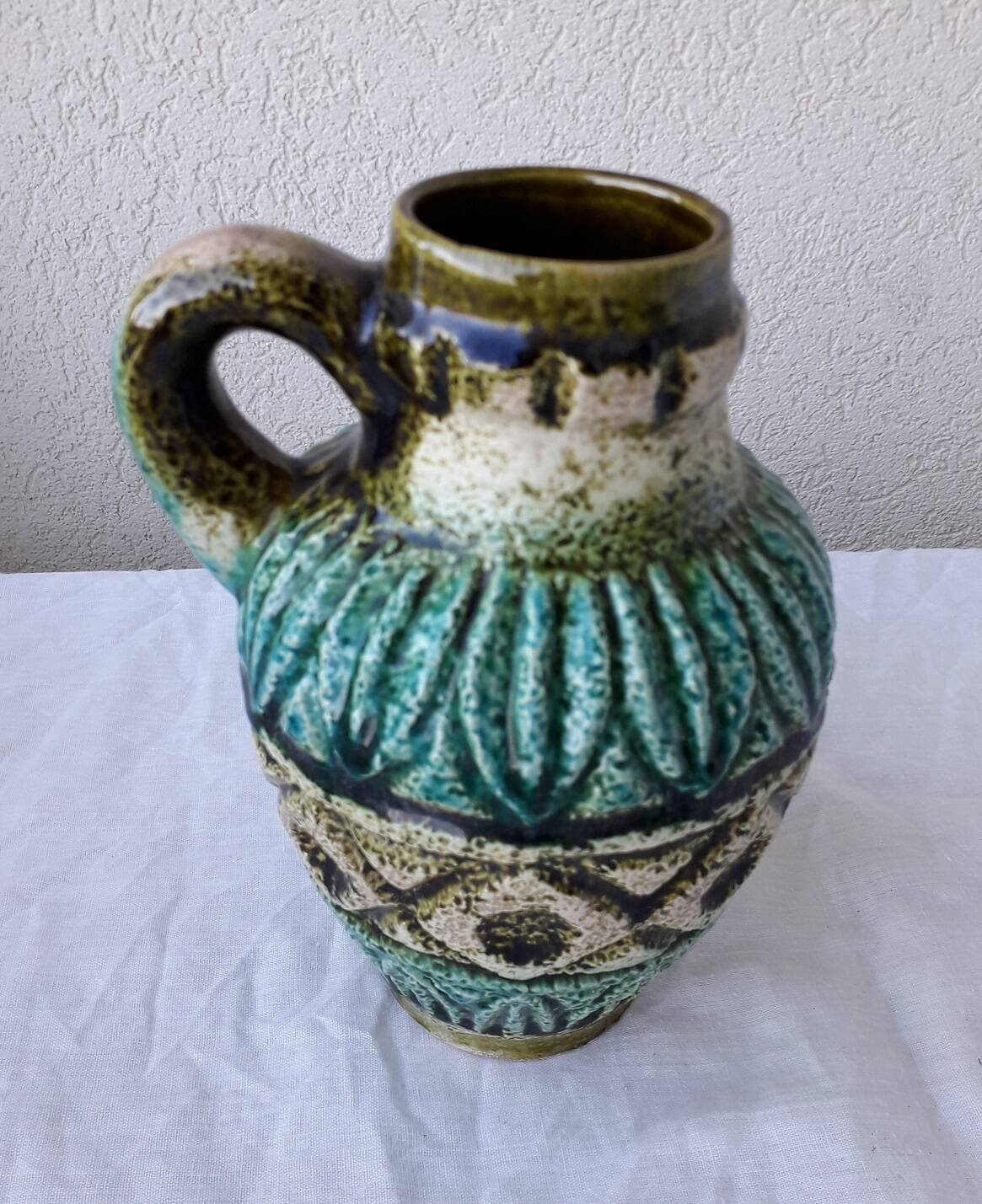 Bay ceramic vase