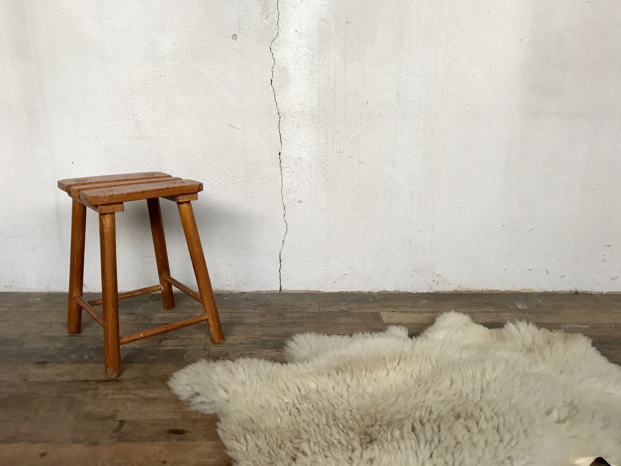 Brutalist primitive stool wears tripod plant solid wooden sofa tip 1950 Furniture decoration