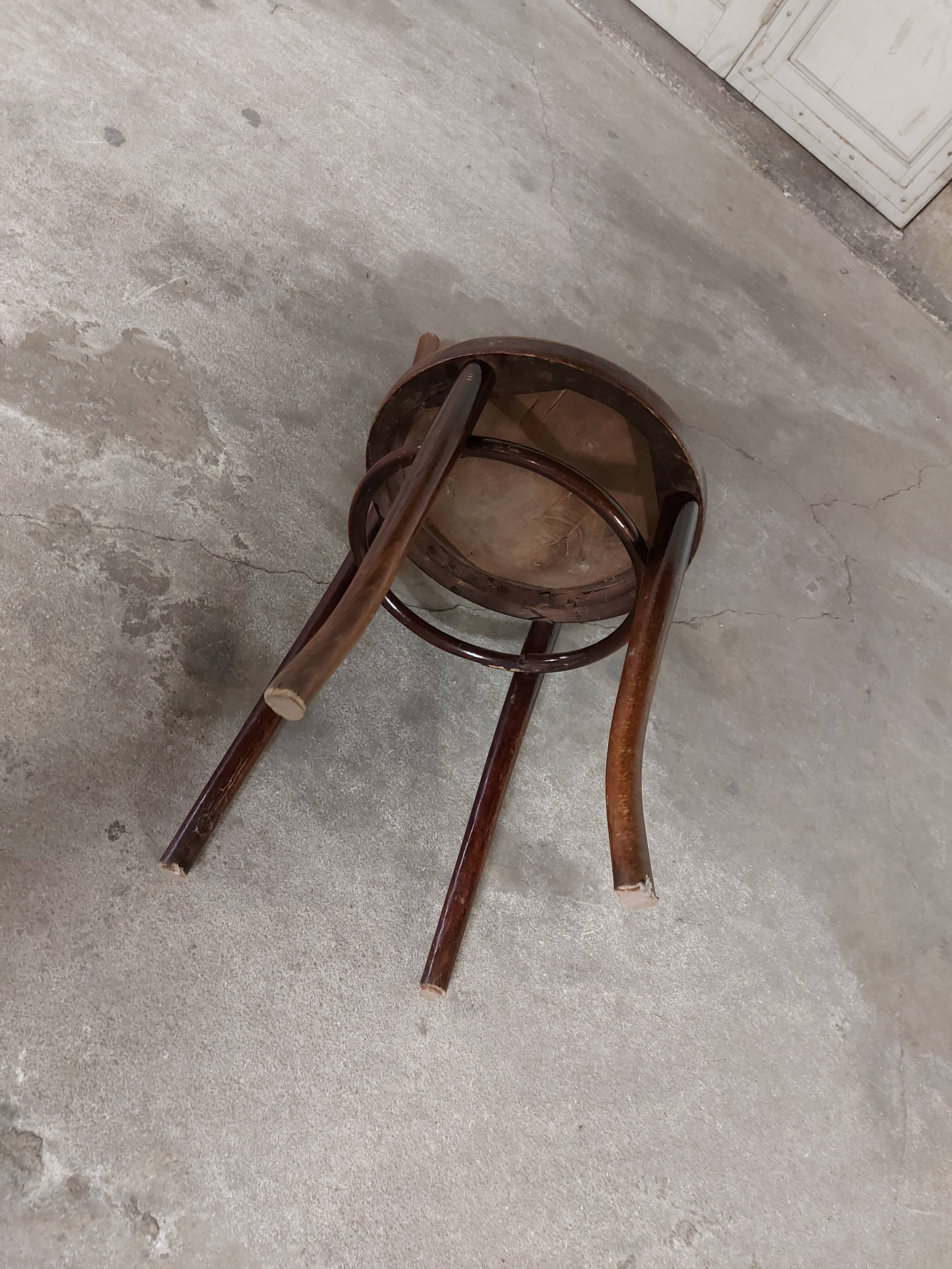 Chaise de bistrot art nouveau