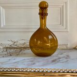 Exposed carafe blown bubble glass