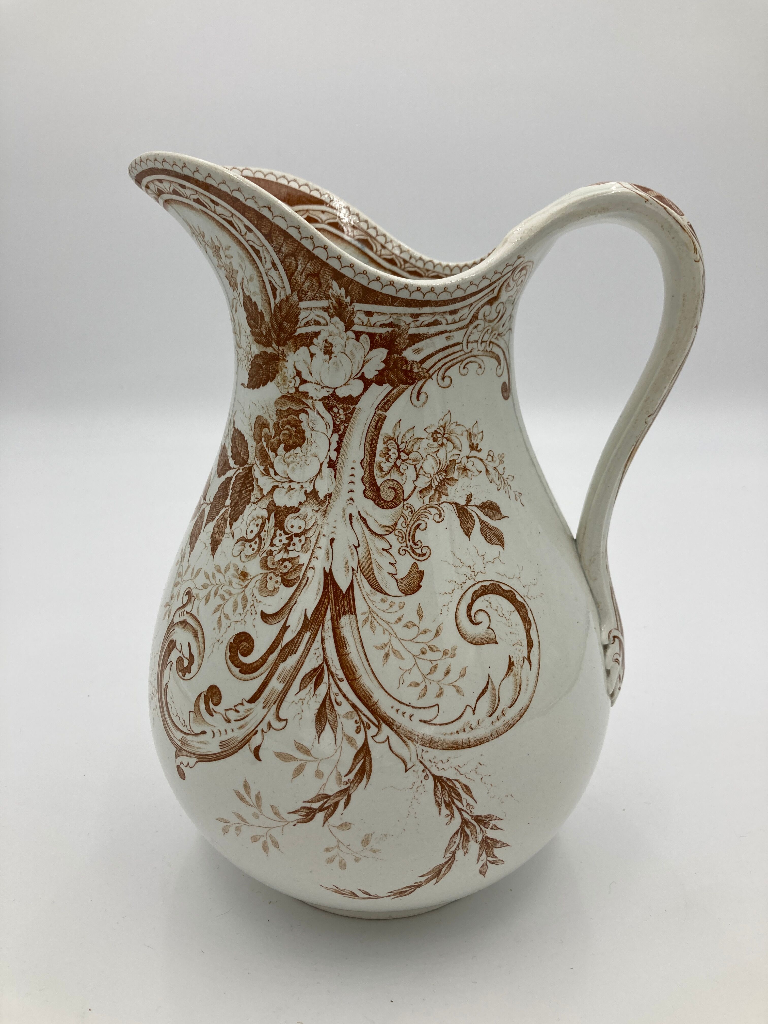 Faience pitcher Creil and Montereau Rinceaux