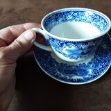 Set of 2 England cups and saucer