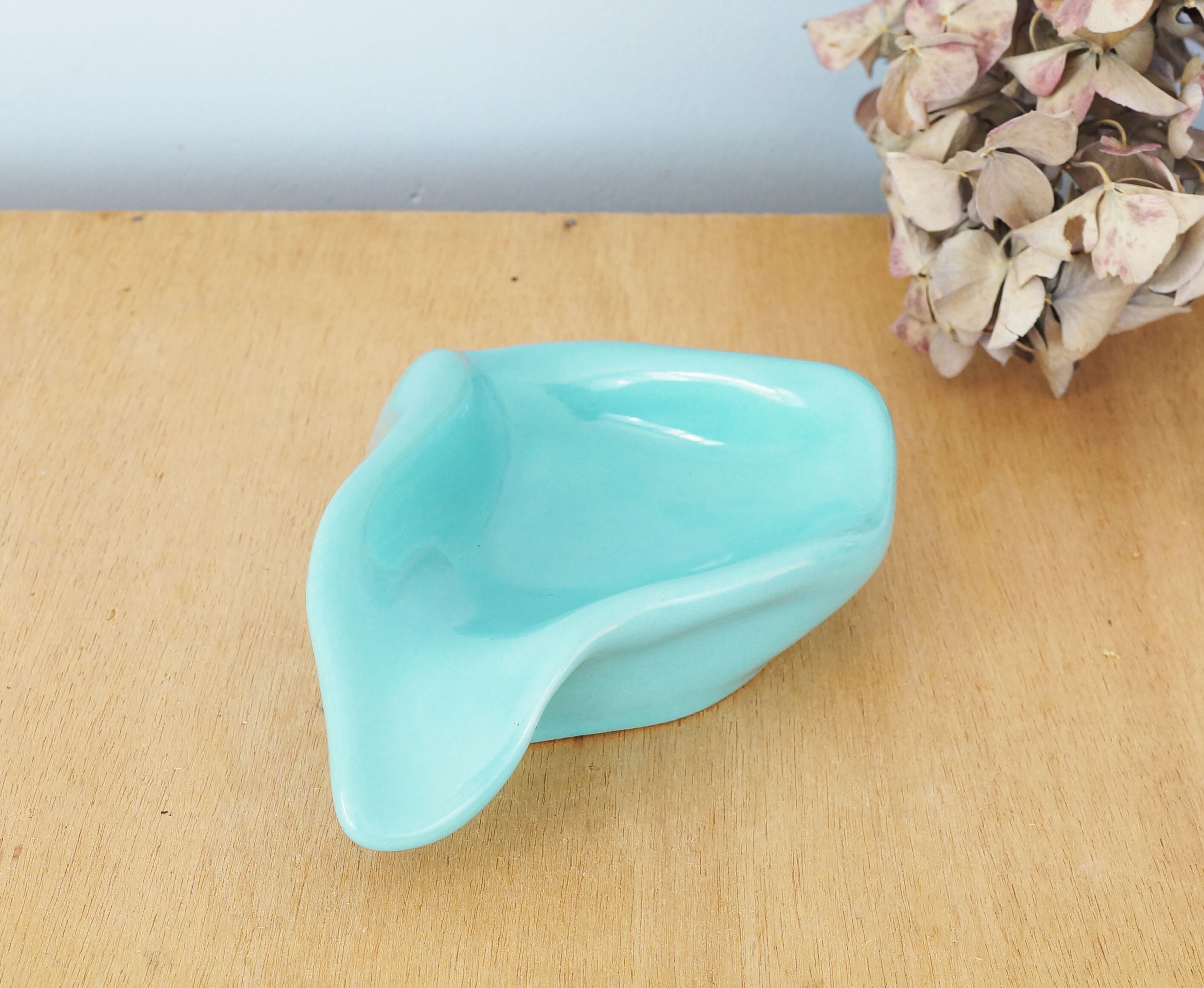 Vintage ashtray in earthenware, organic form