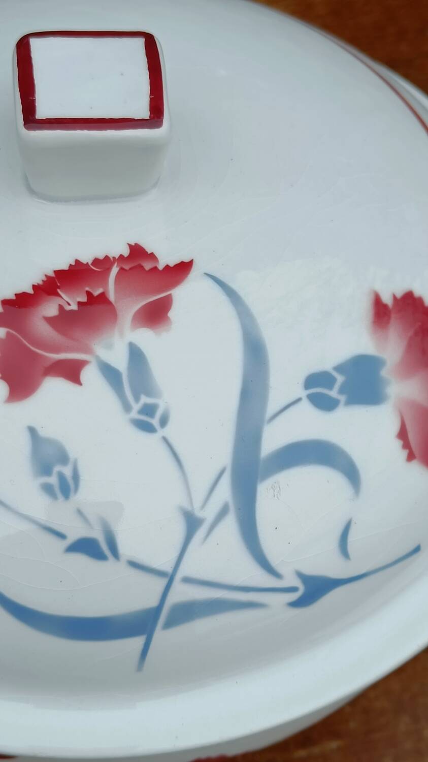 Soupière moulin des loups modèle œillet