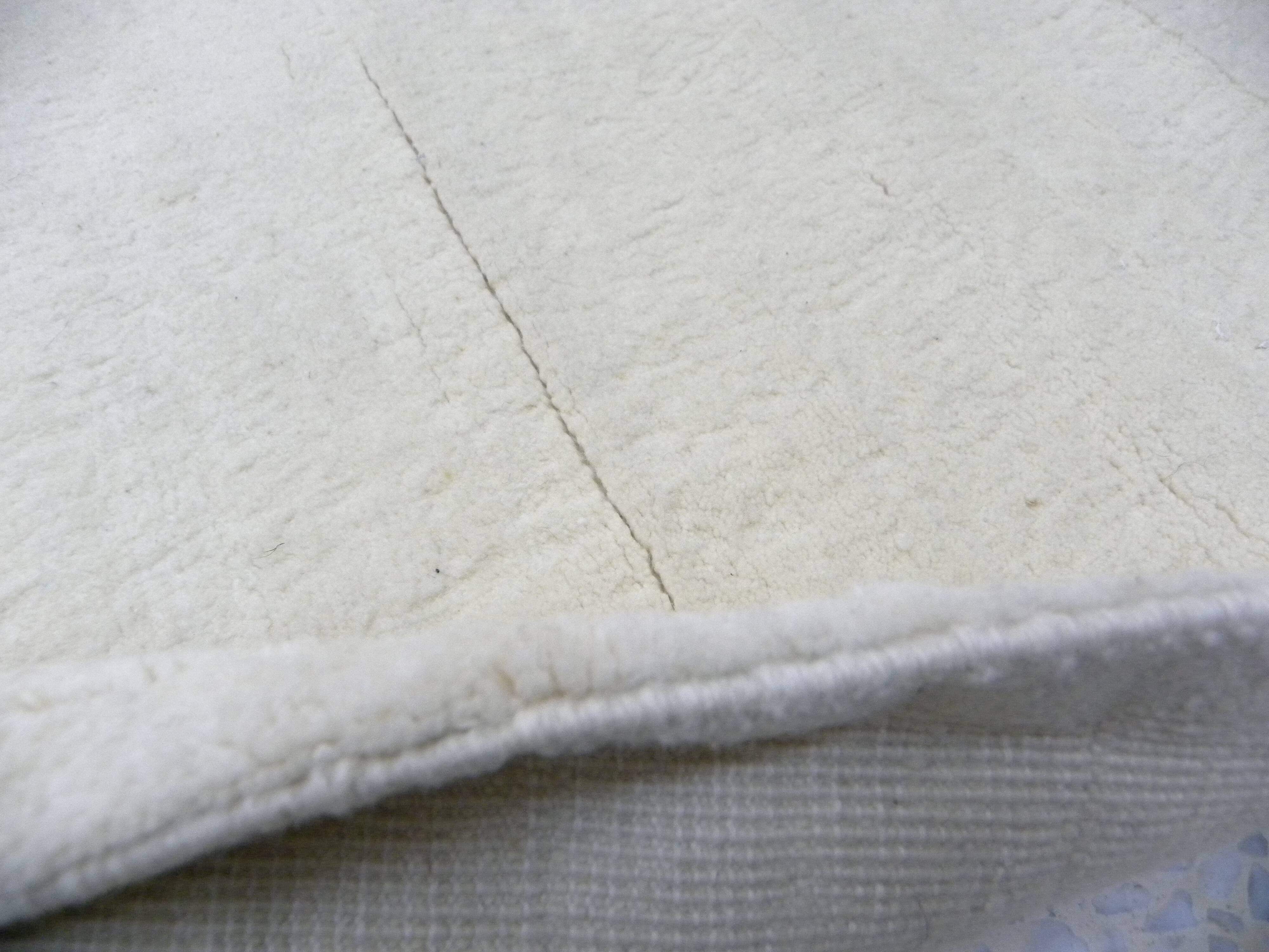 Authentic Beige Berber Rug Minimalist Style Clean Design