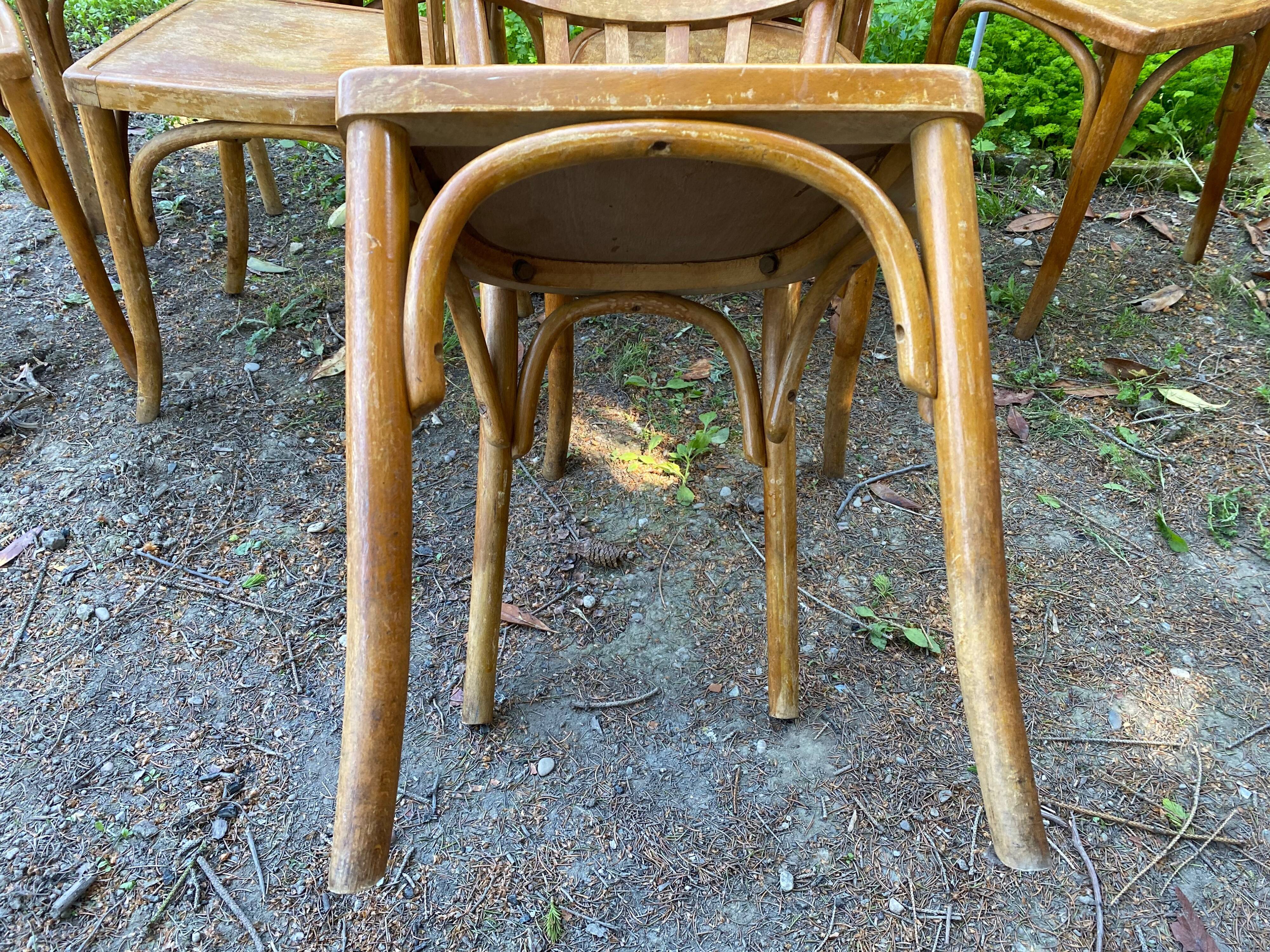 Lot de 8 chaises de bistrot vintage 1950