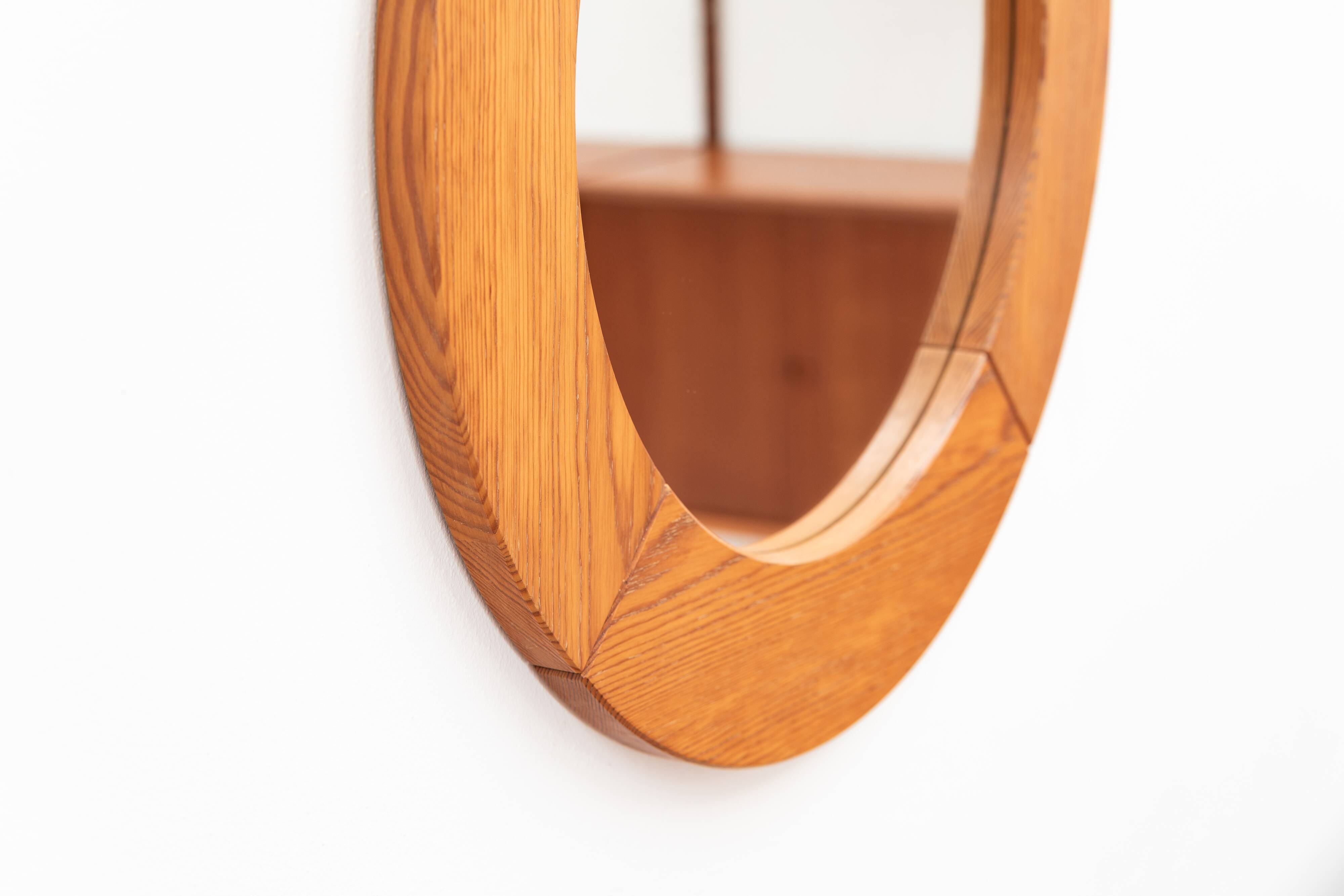 Round pine mirror by Glasmaster Markaryd, Sweden, 1970's