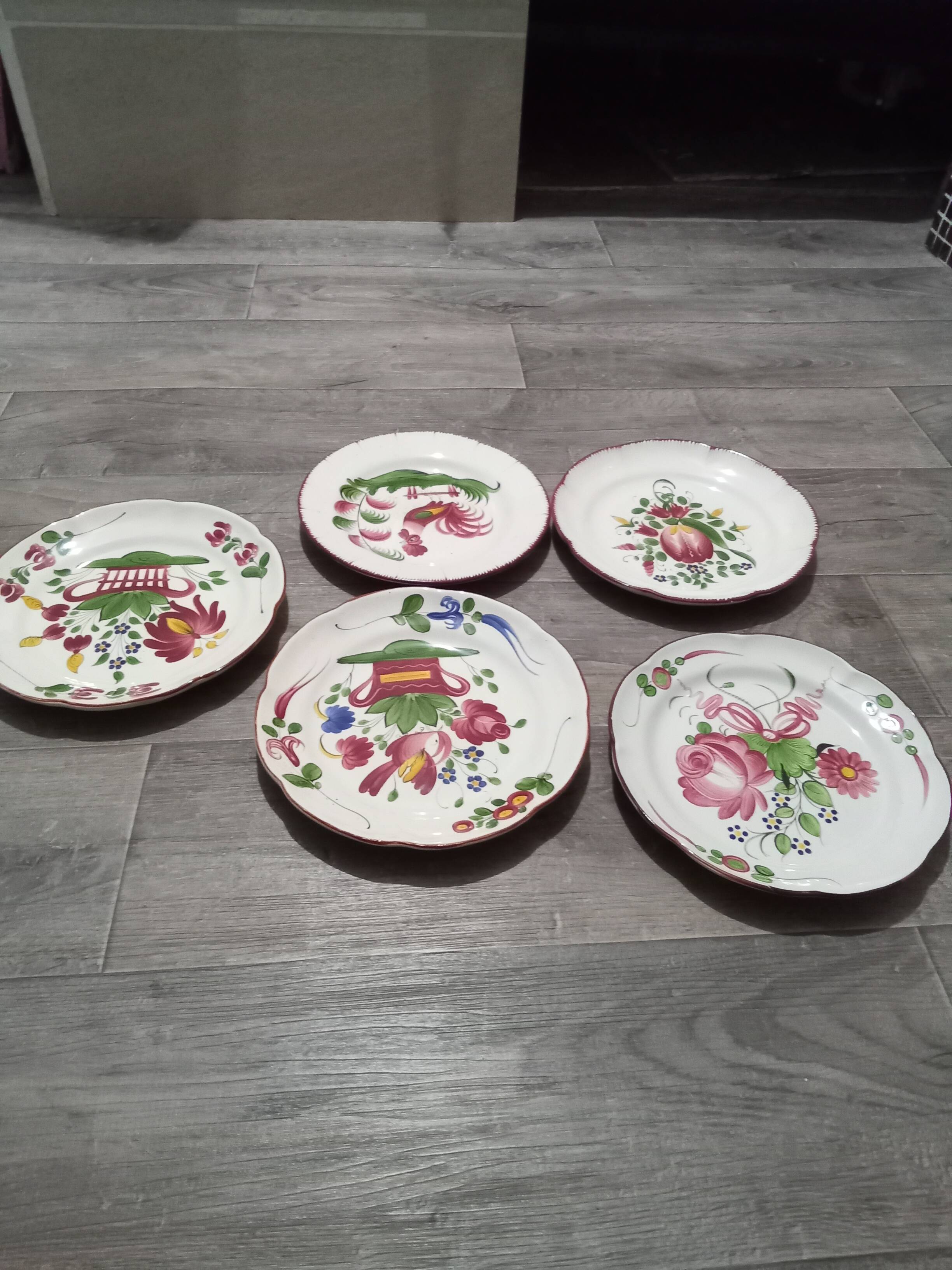 Decorative plates