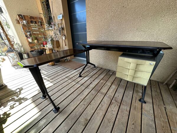 Bureau par BBPR pour Olivetti Synthesis série Arco avec son extension