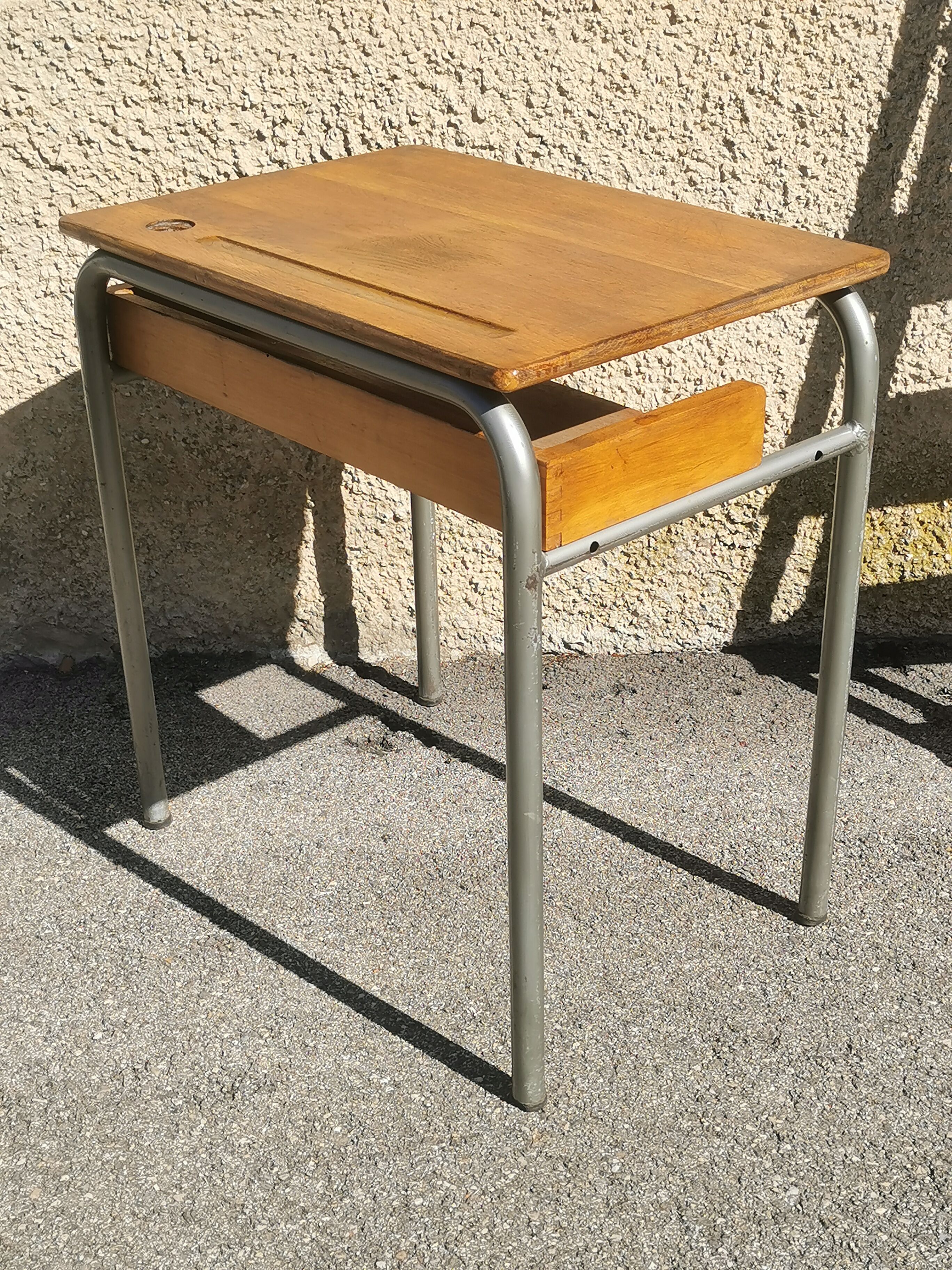 Table bureau vintage