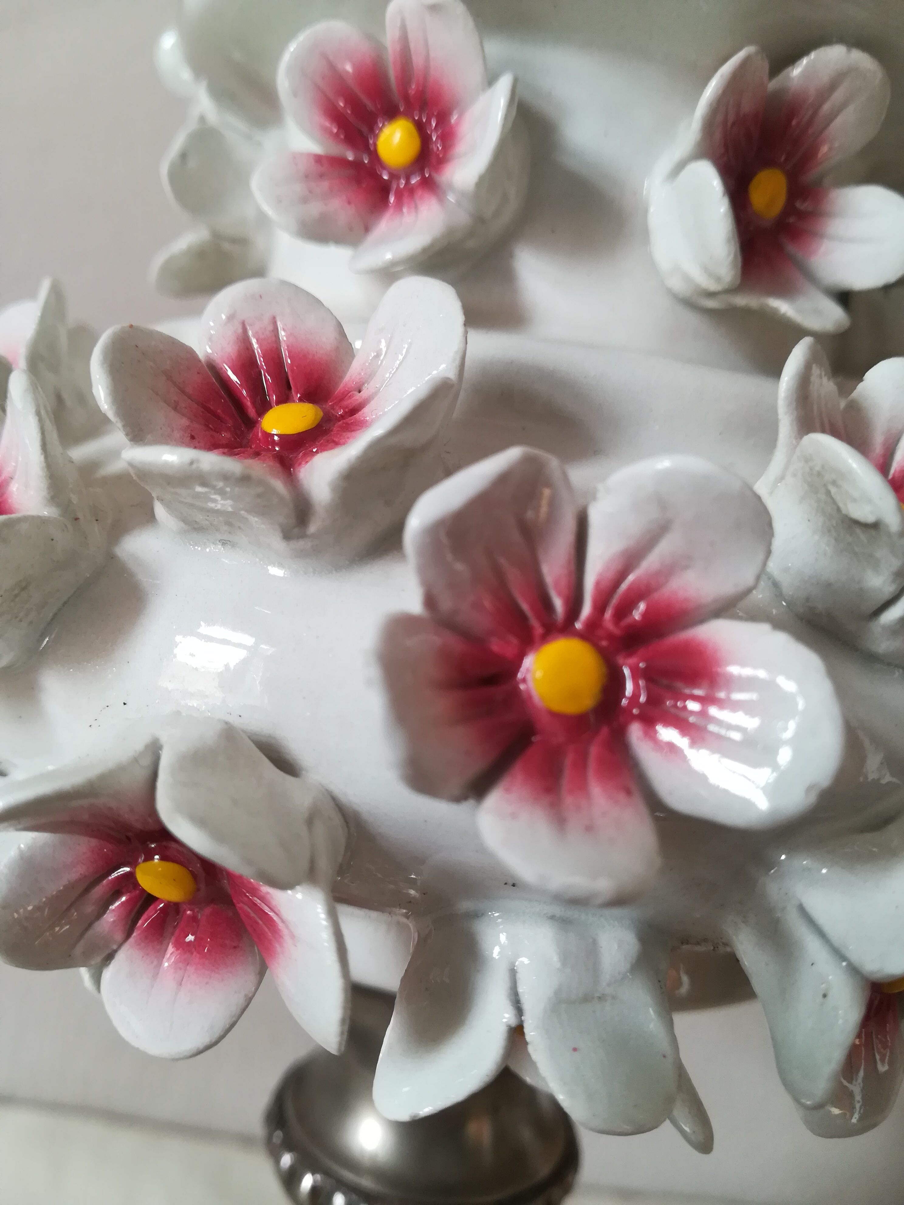 Cherry blossom lamp in relief