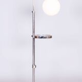 Lampadaire chromé restauré, acier, verre de lait, hauteur réglable, tchèque, années 1930