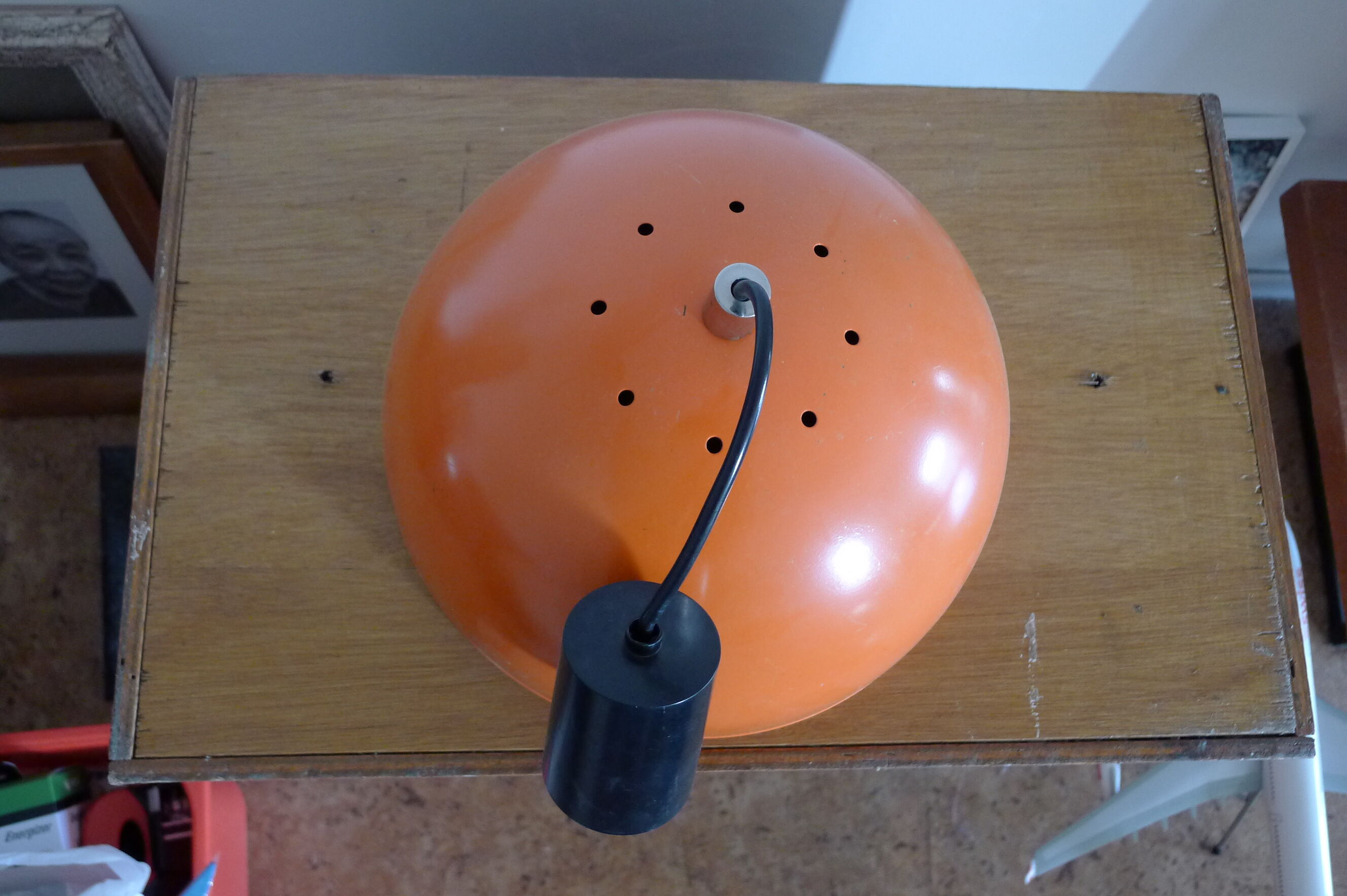 Suspension vintage orange