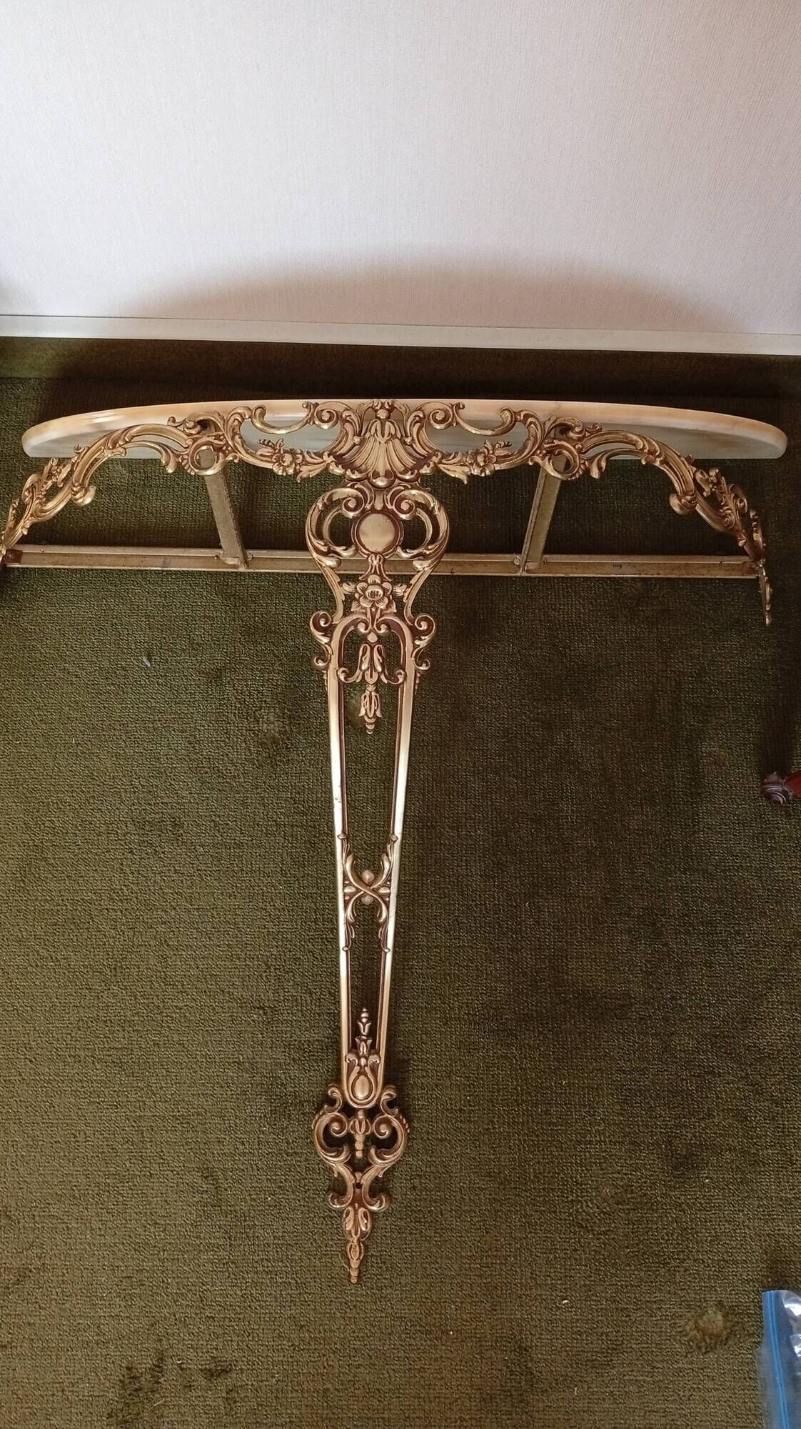Mirror and console