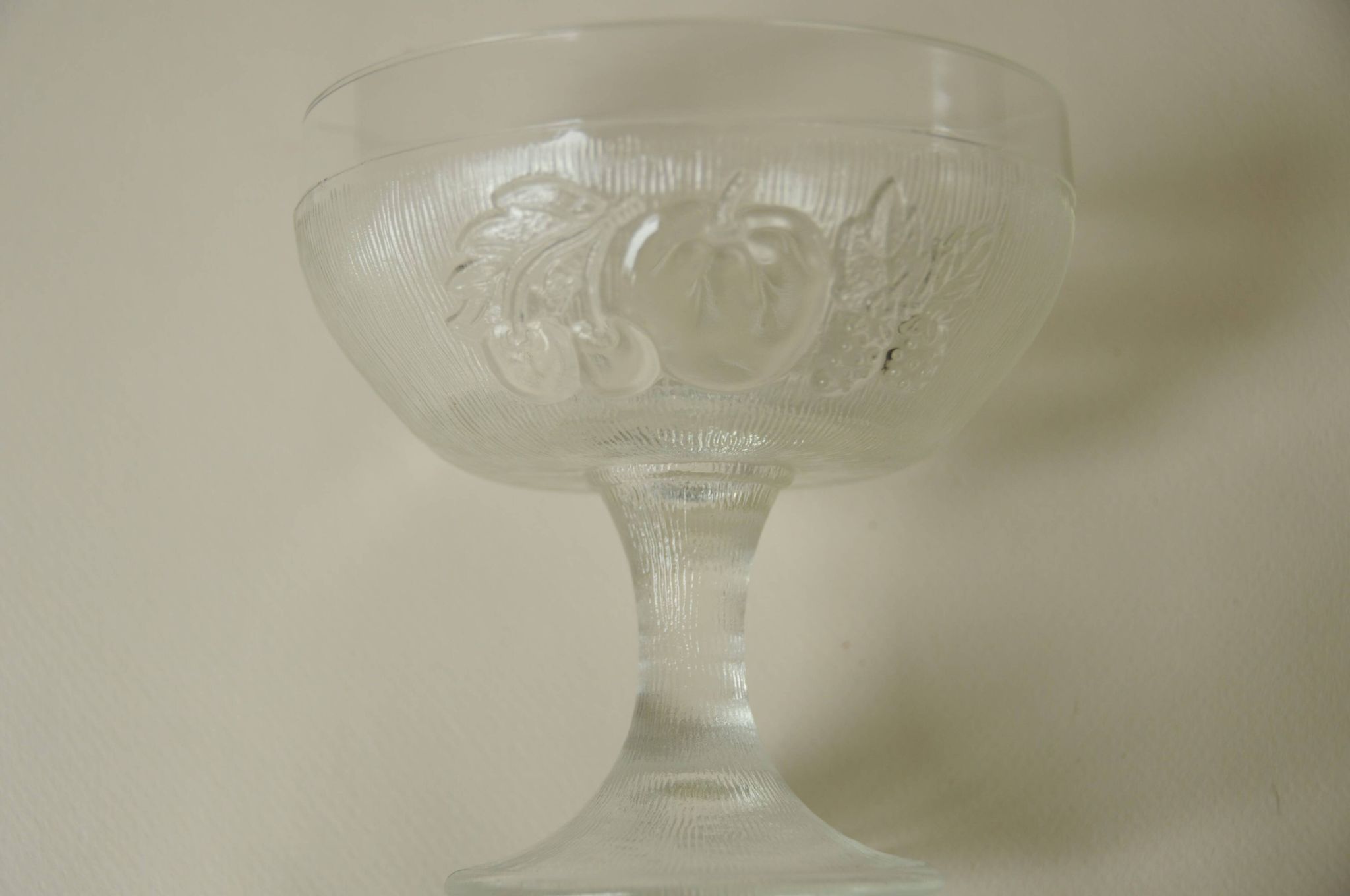 Vintage footed dessert bowls in molded glass - fruit motifs