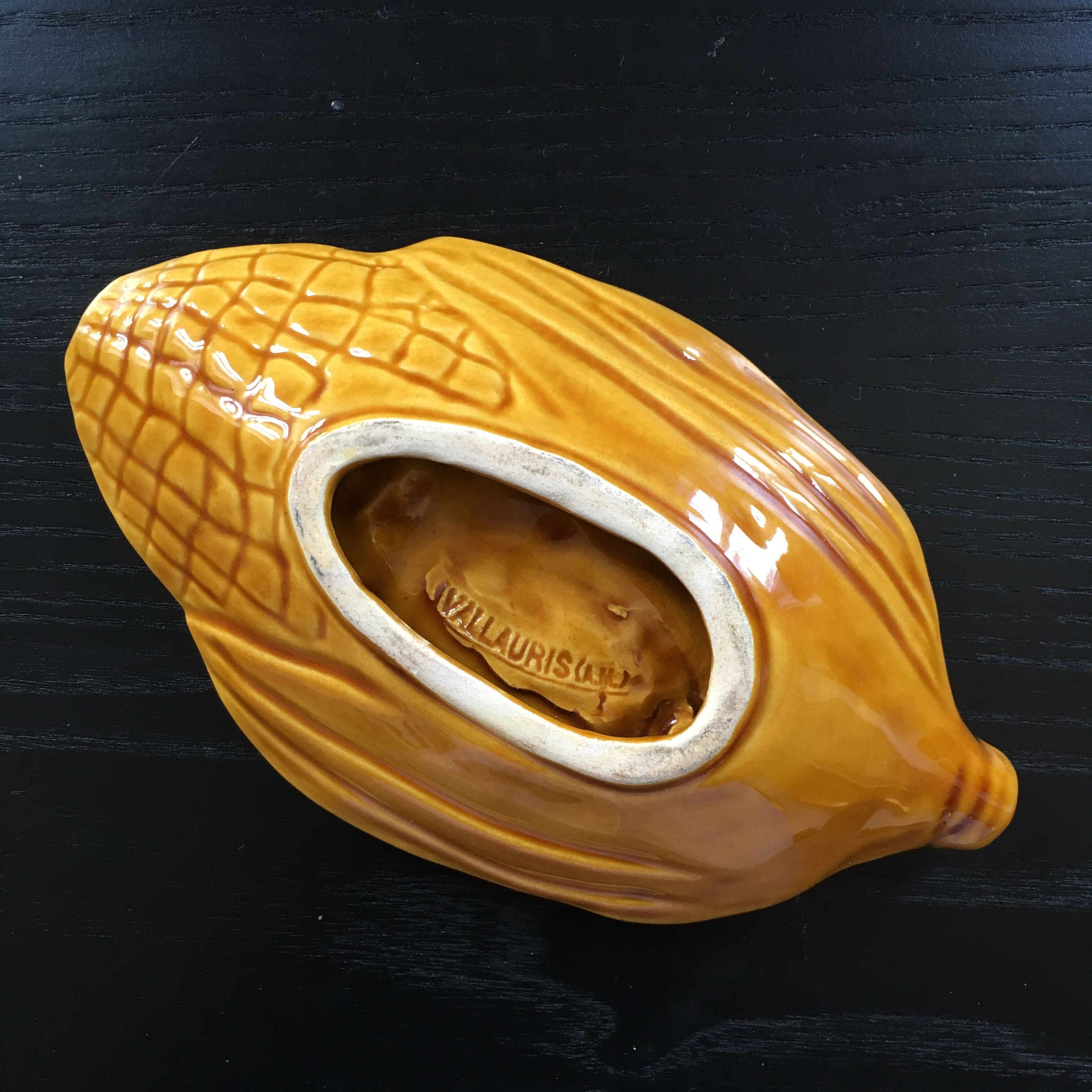 Vallauris corn pocket emptier