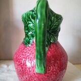 Strawberry model dabbling pitcher