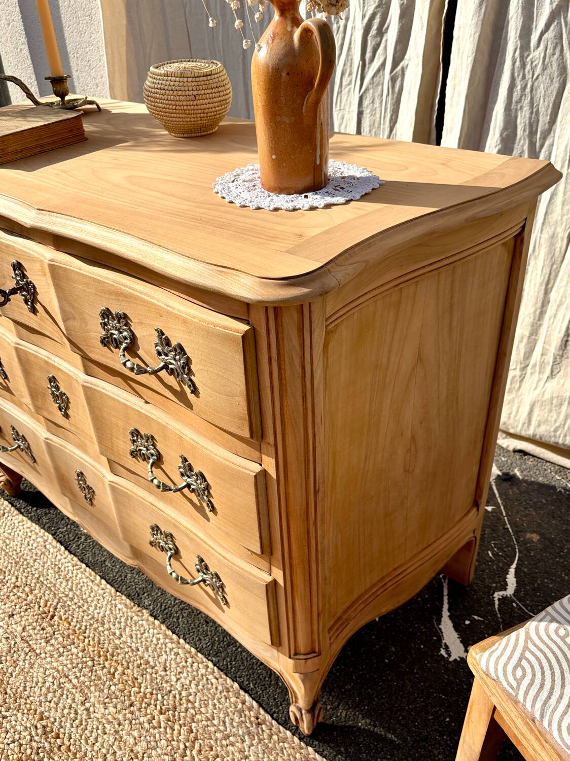 Louis XV chest of drawers in raw wood