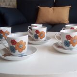 Set de 6 tasses et sous tasses porcelaine années 70