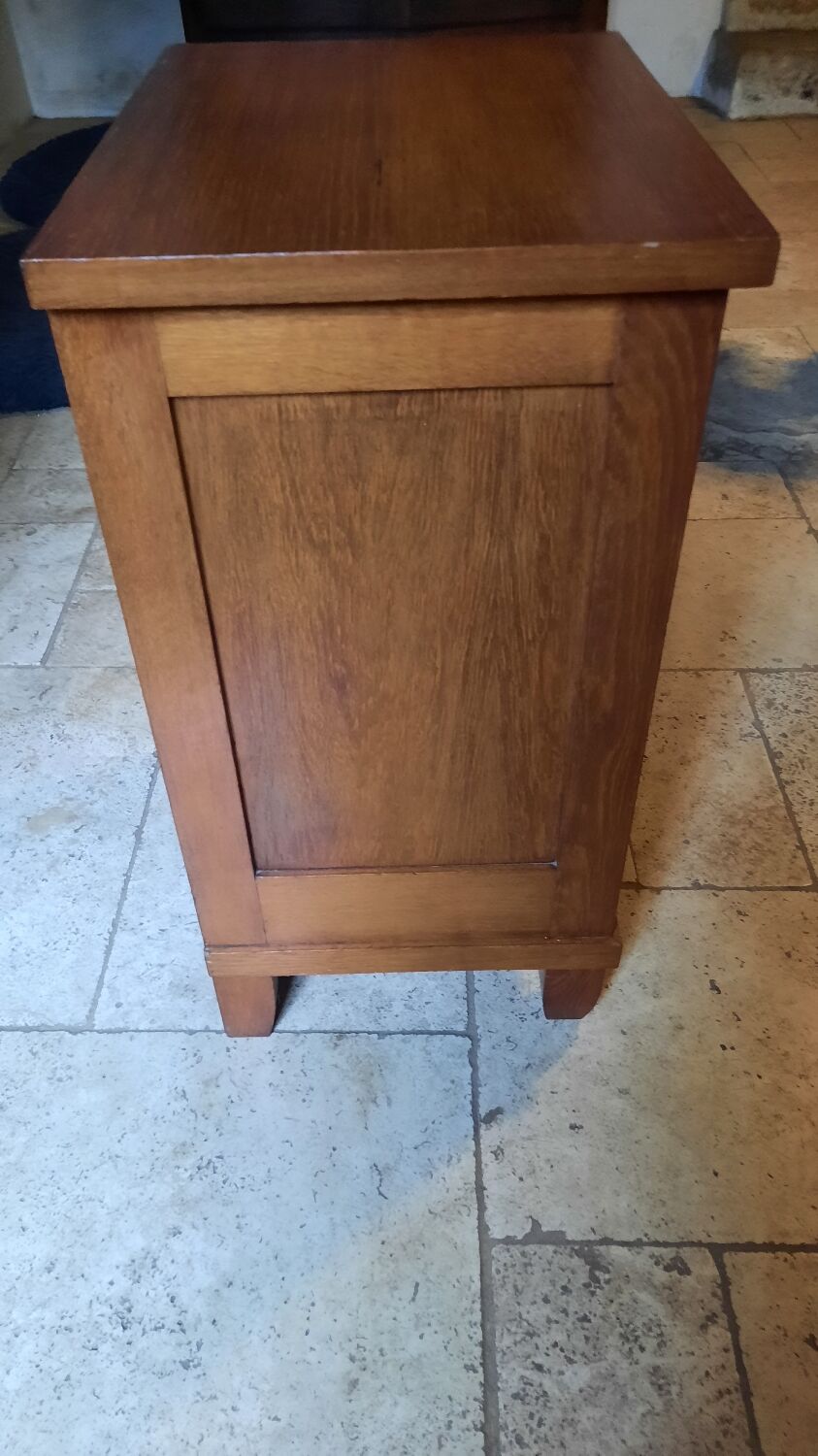 Curtain binder cabinet