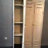 Industrial metal vestiary