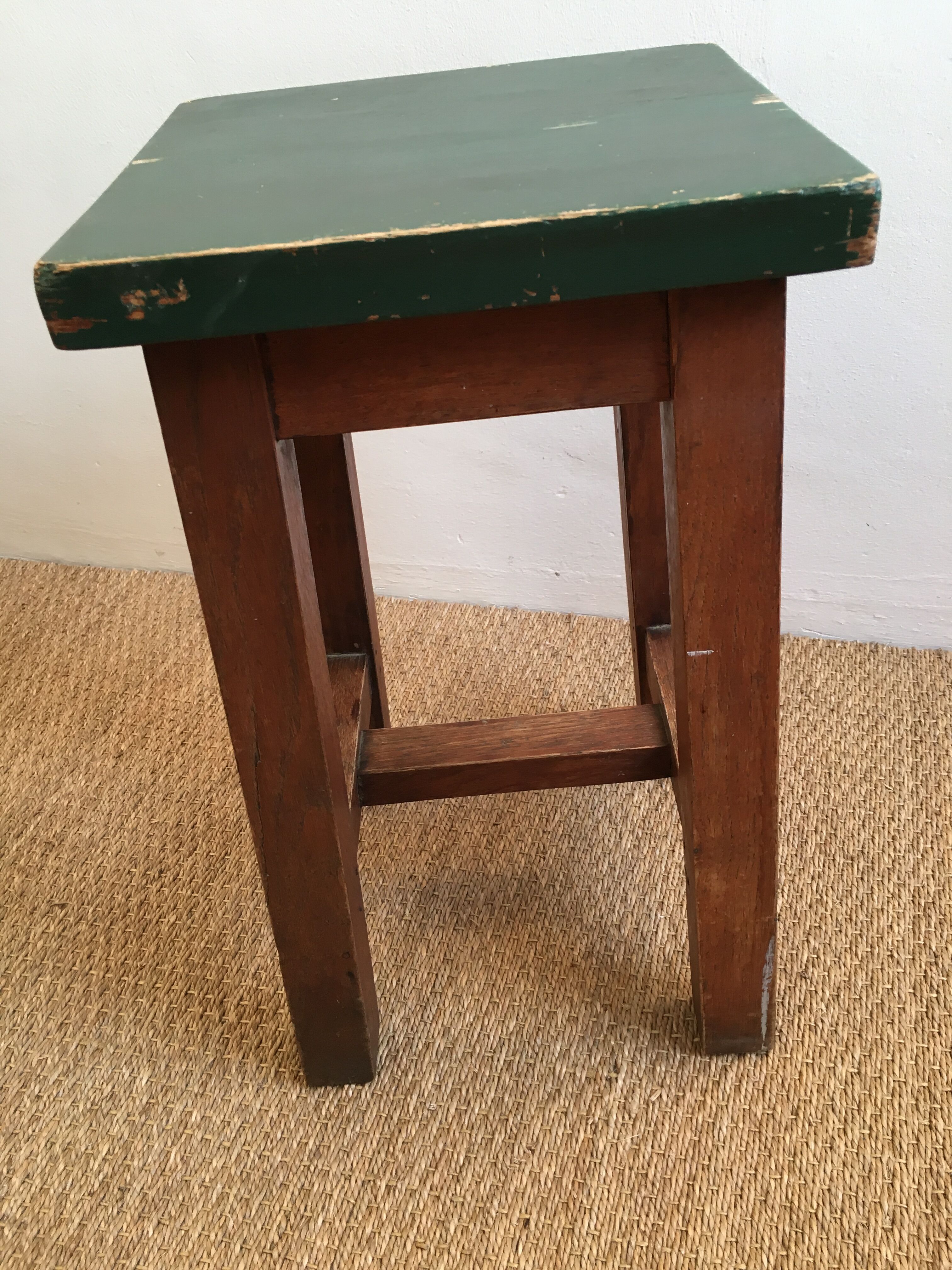 Shop stool