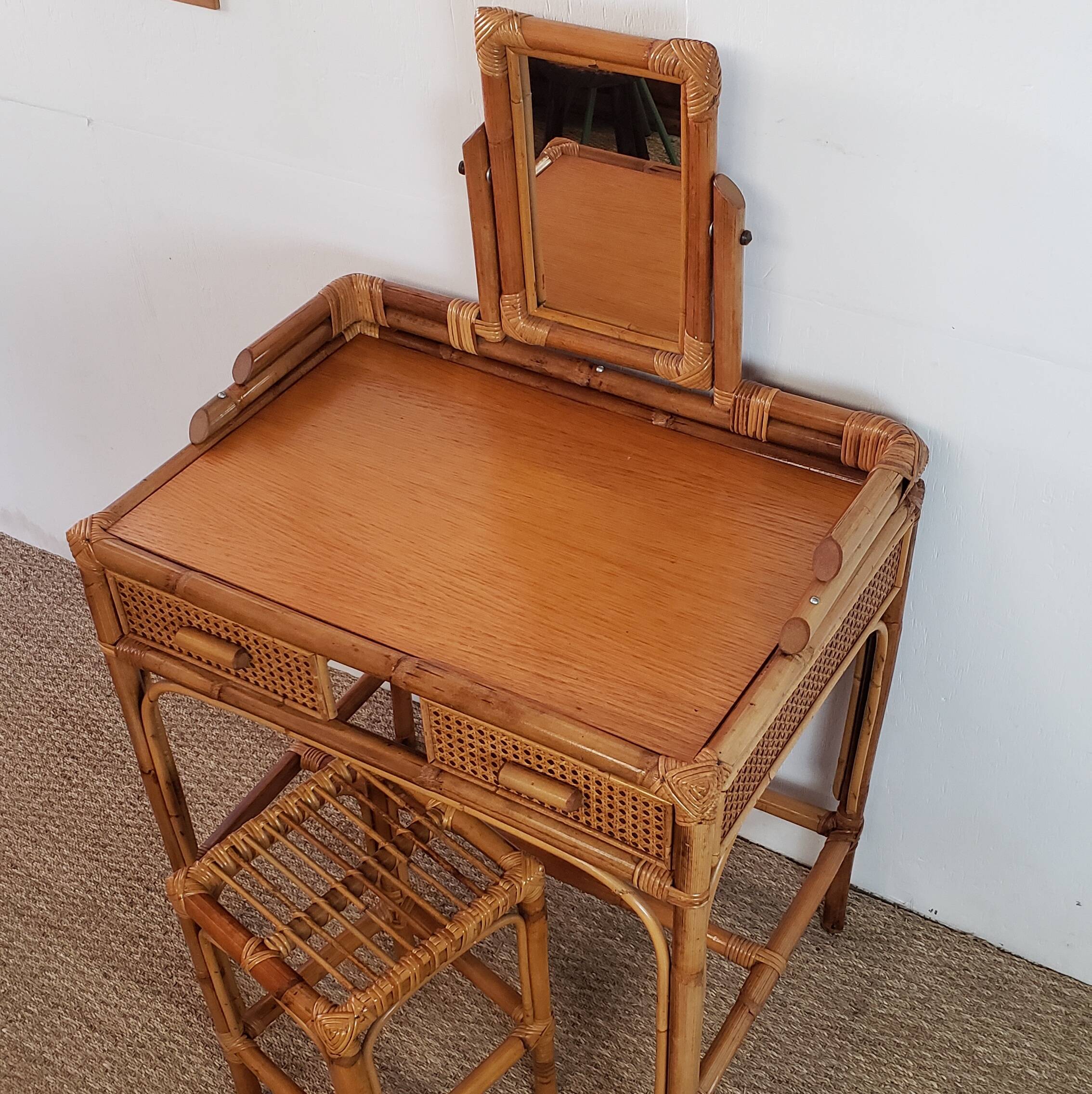 Vintage dressing table