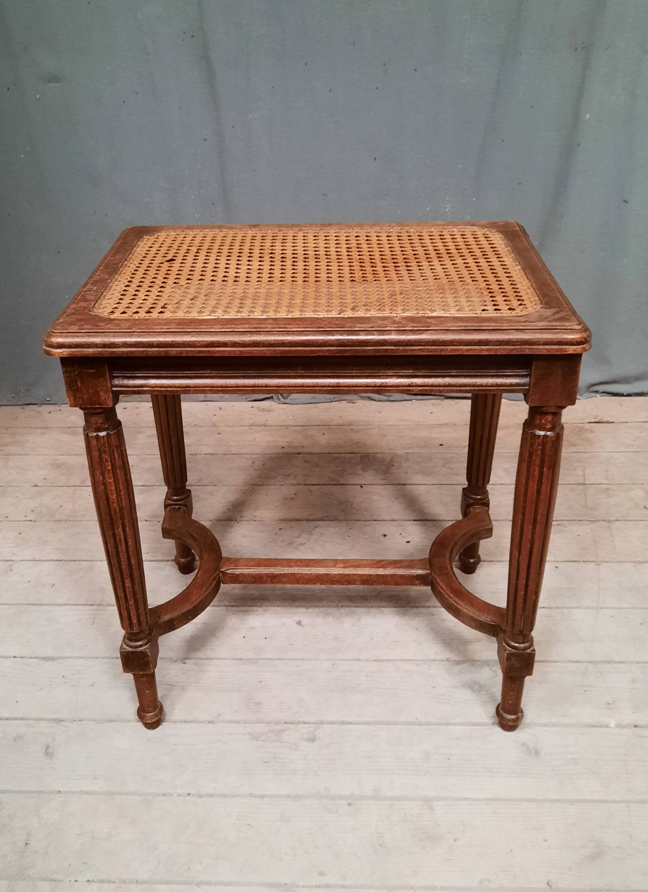 Canned stool Louis XVI style