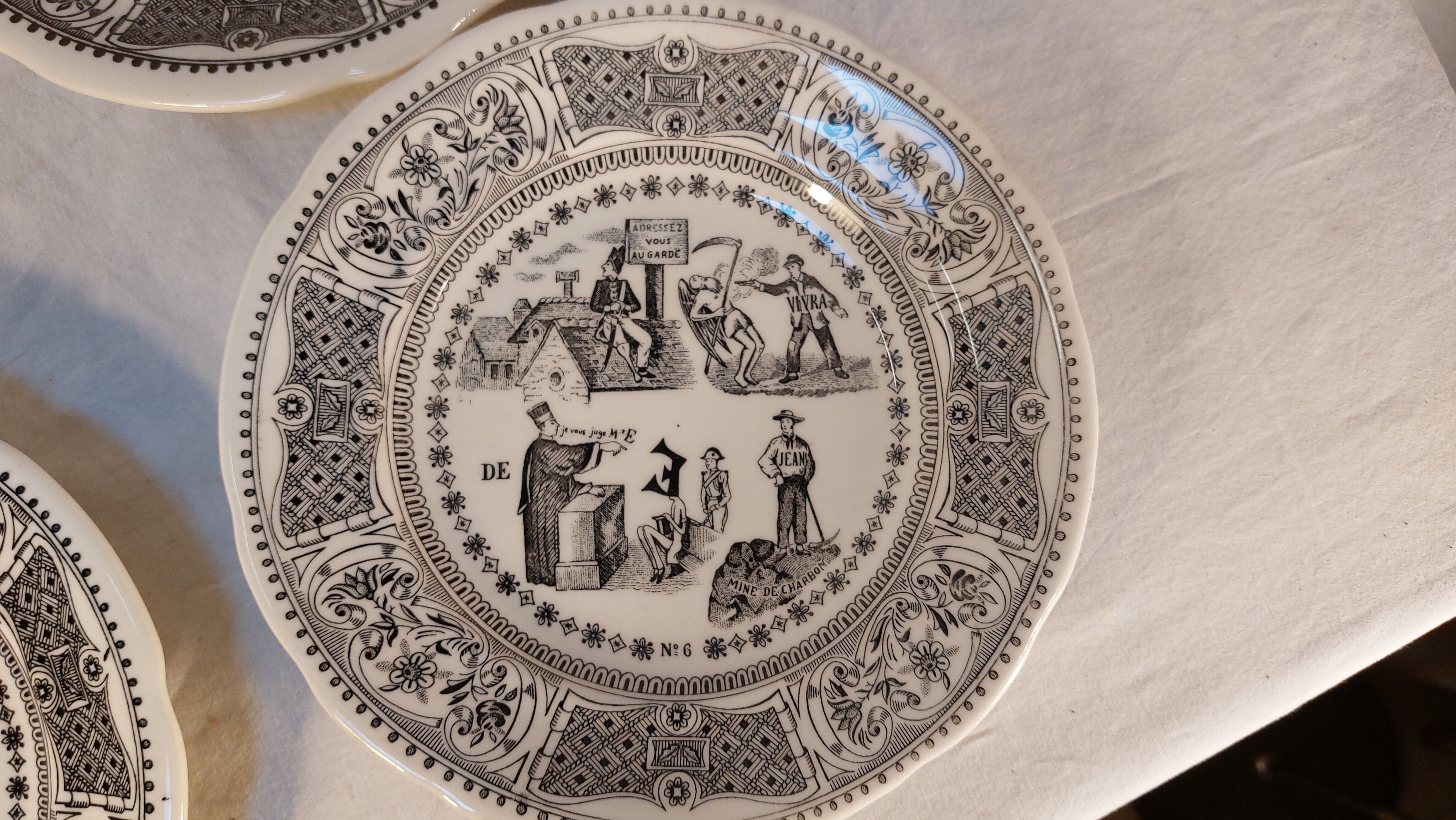 Series of 6 Gien earthenware dessert plates Rébus models