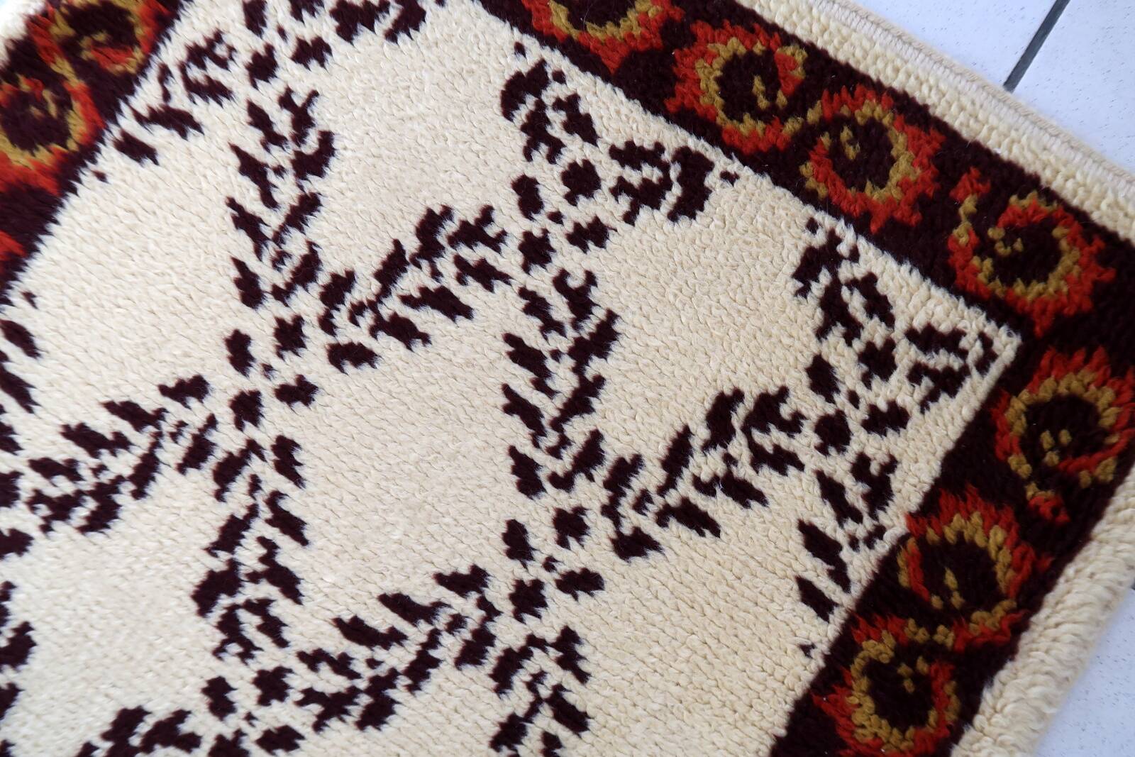 Tapis vintage français Savonnerie fait main en laine – 78 x 148 cm – 1960s