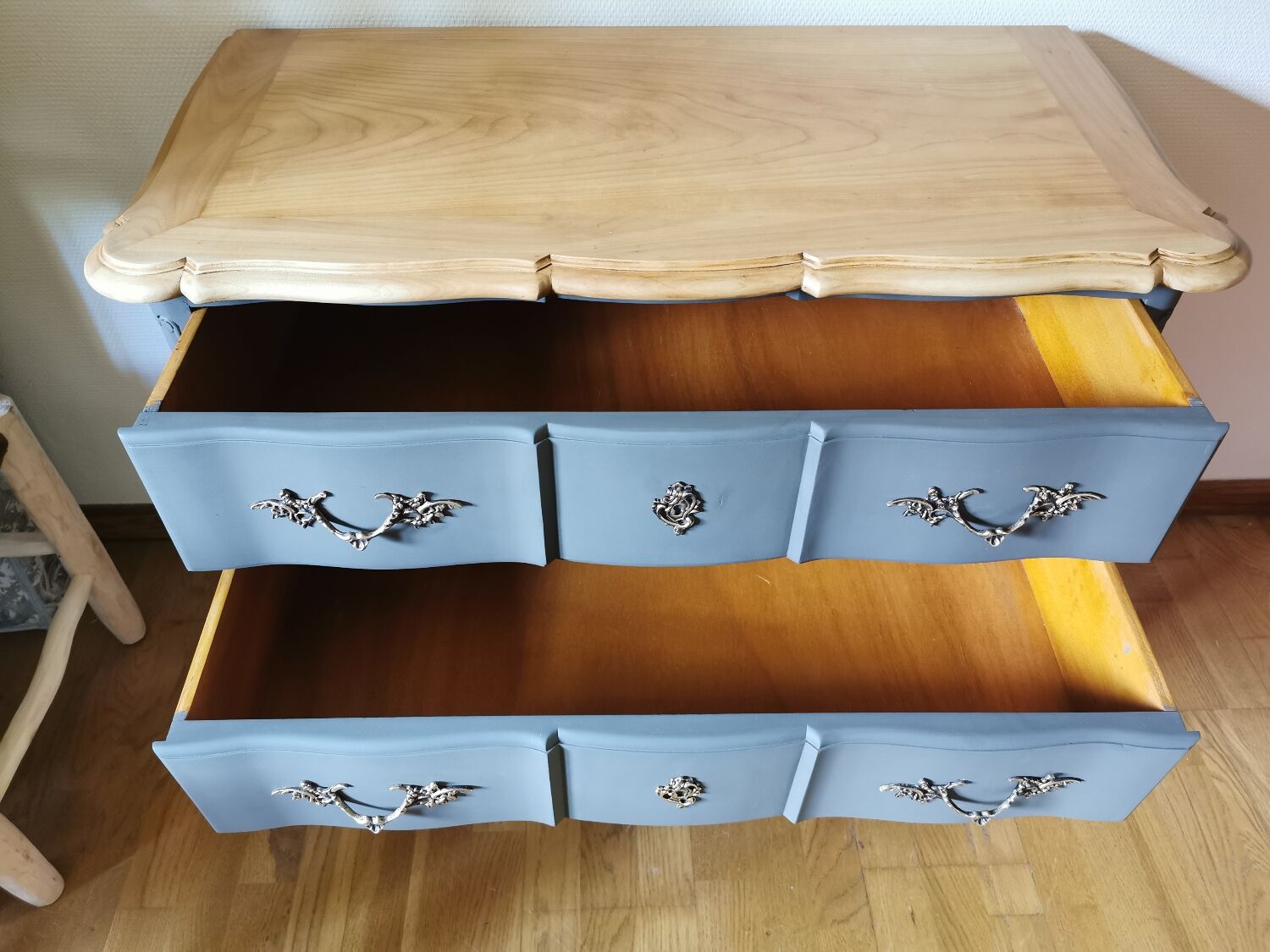 Commode sauteuse relookée