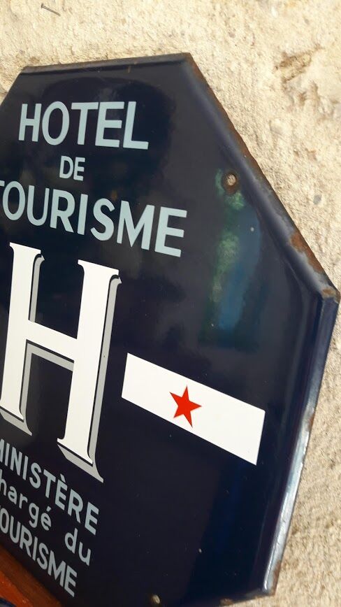 Old Hotel tourism enamelled plate