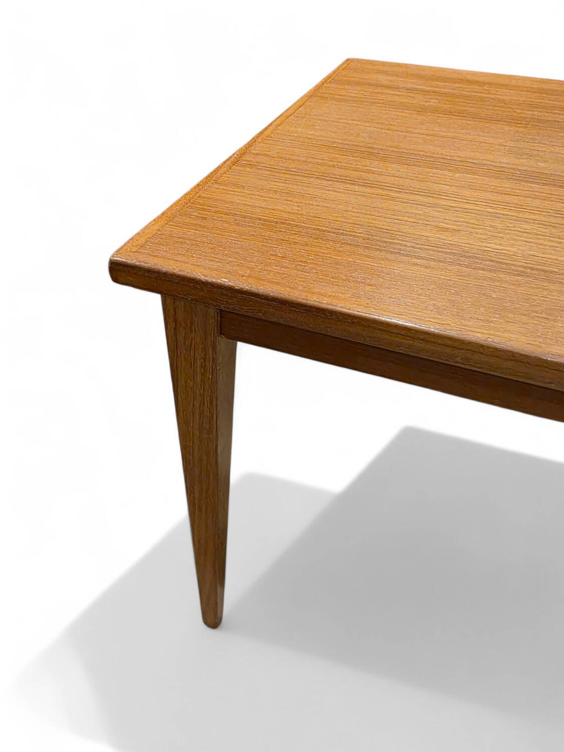 Teak table – Quality Form Function, Scandinavian - Circa 1960