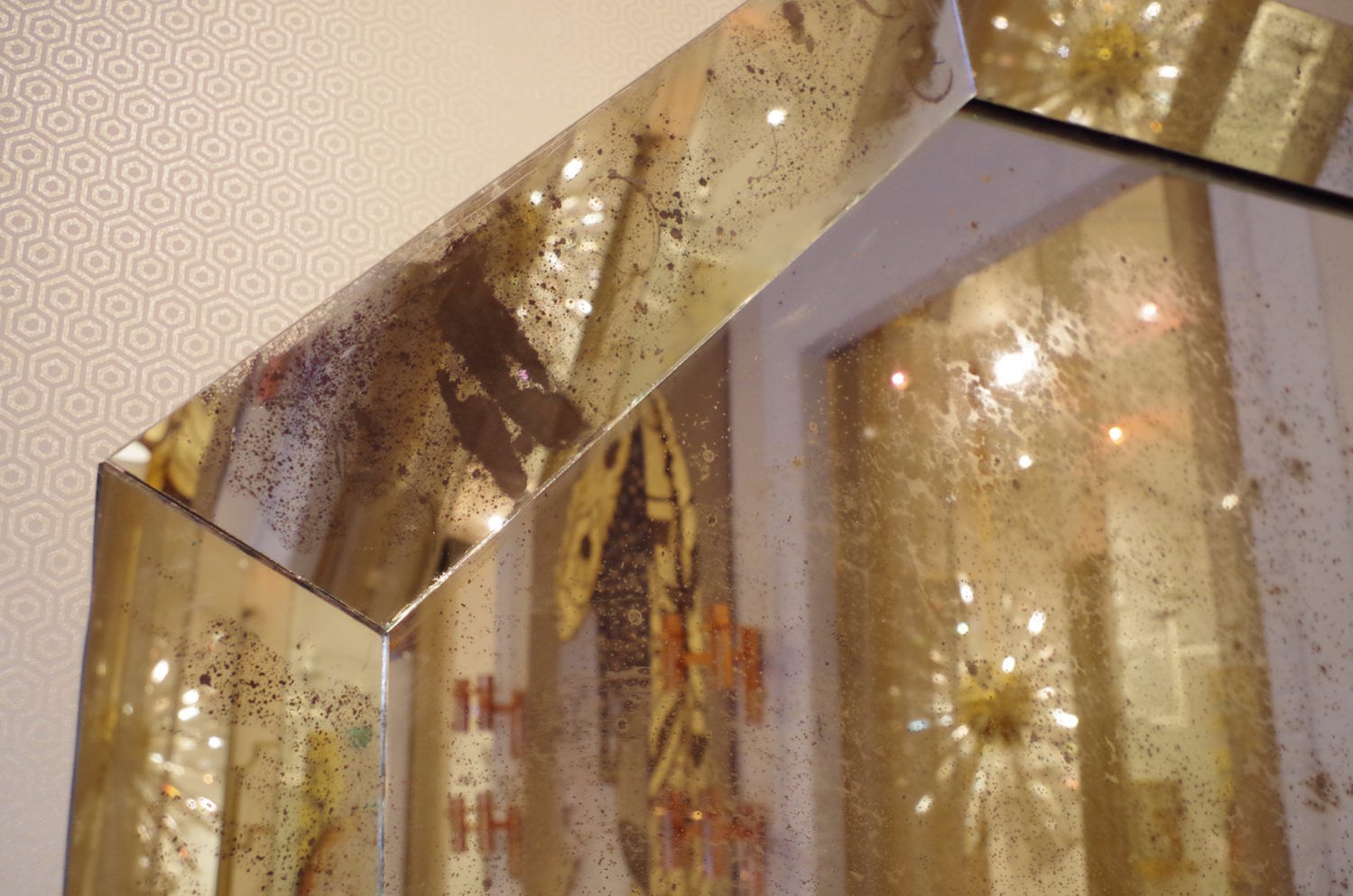 Octagonal mirror slightly oxidized