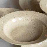 6 plates in speckled beige stoneware