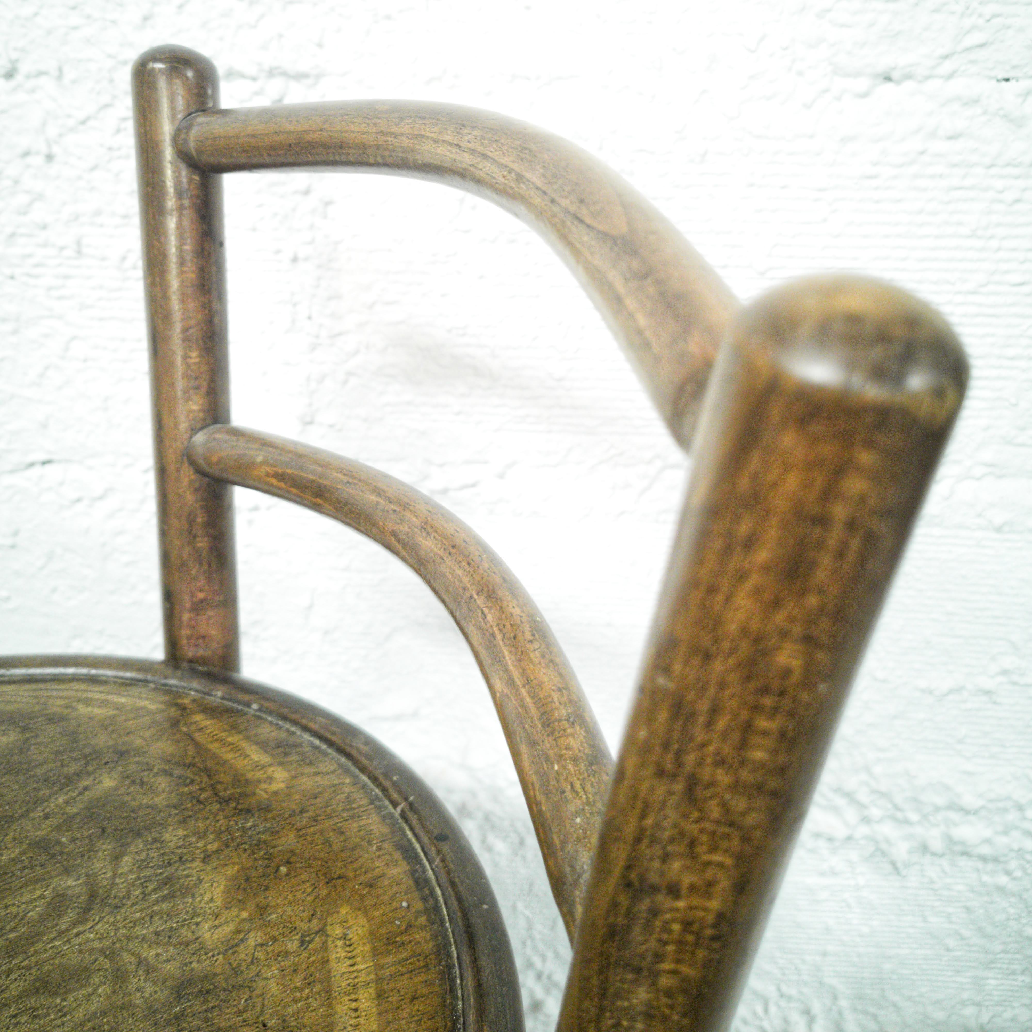 Codina curved wooden high chair