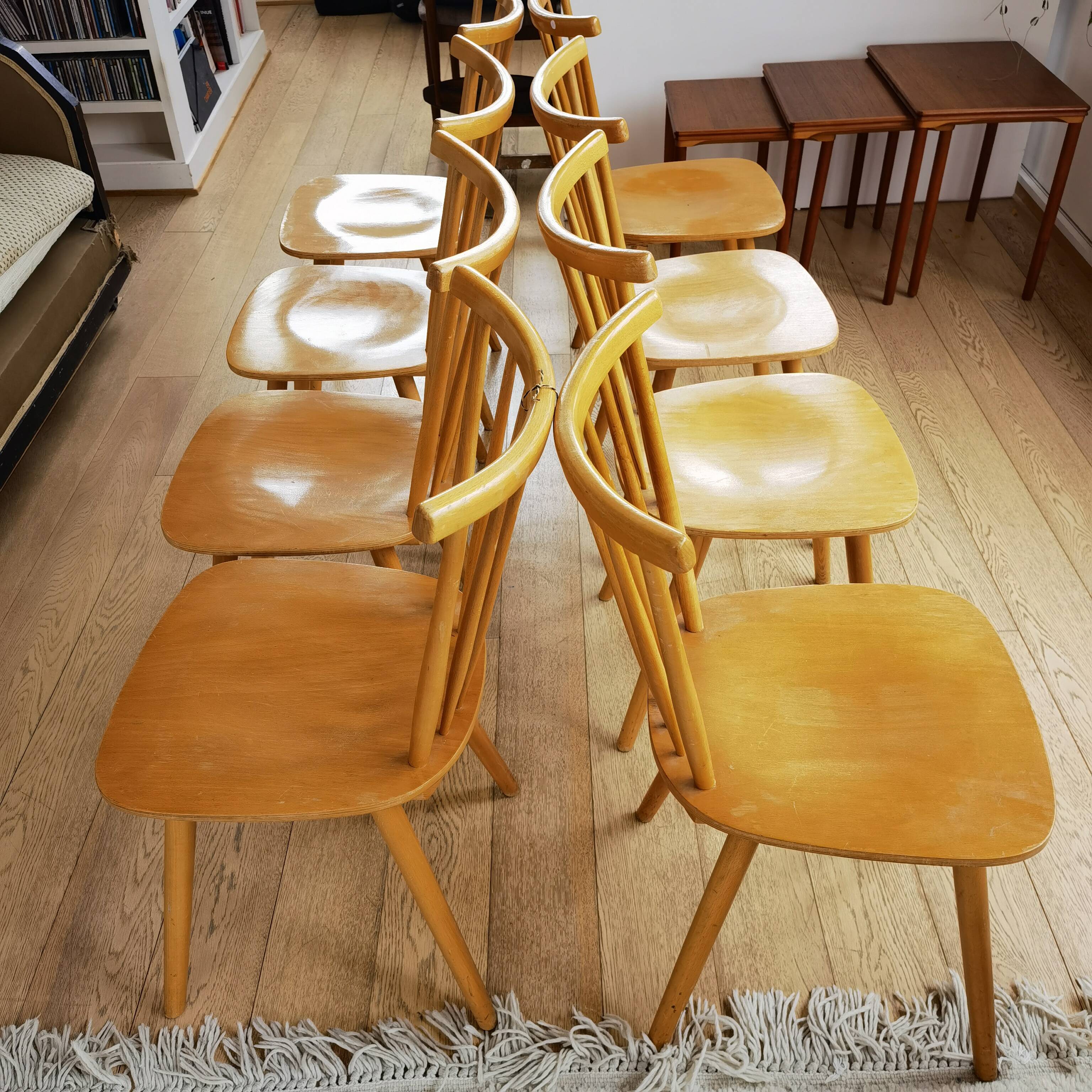 Set of 8 chairs in natural wood, back with 7 bars - tapiovaara type - 1970