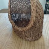 Half-roofed woven rattan niche basket