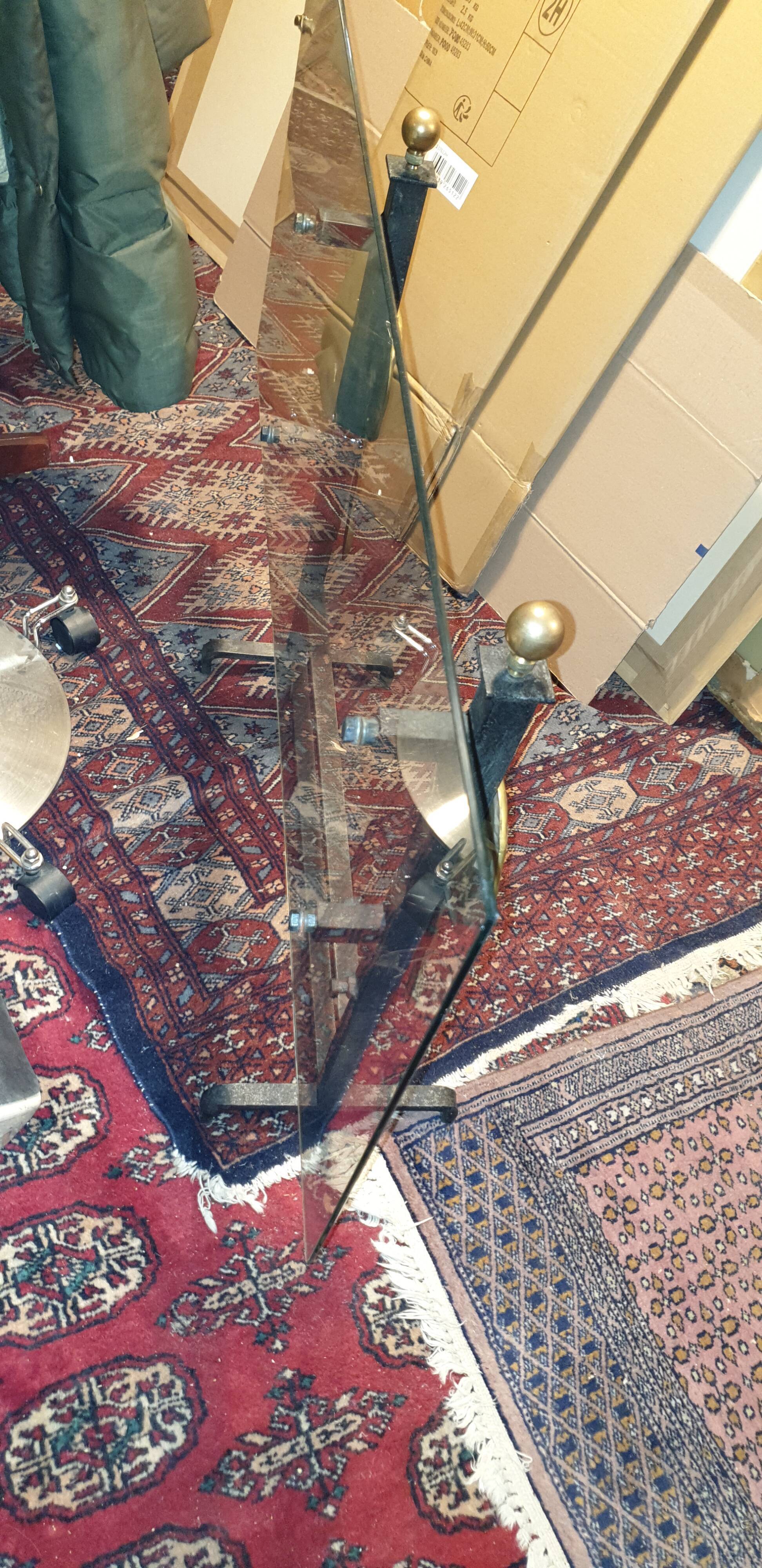 Fire shield bronze fleurs-de-lis